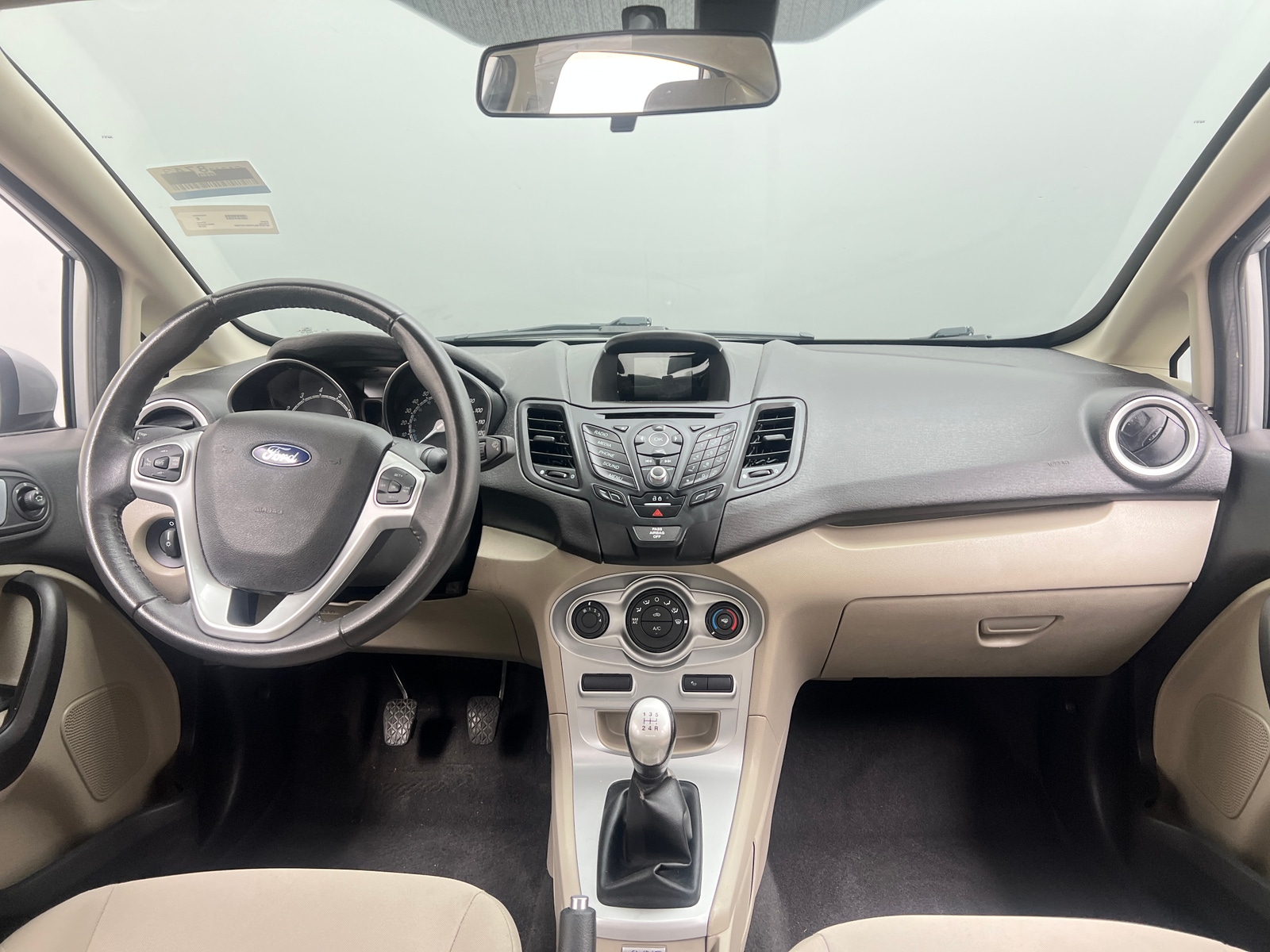 Thumbnail: 2016 Ford Fiesta - 3