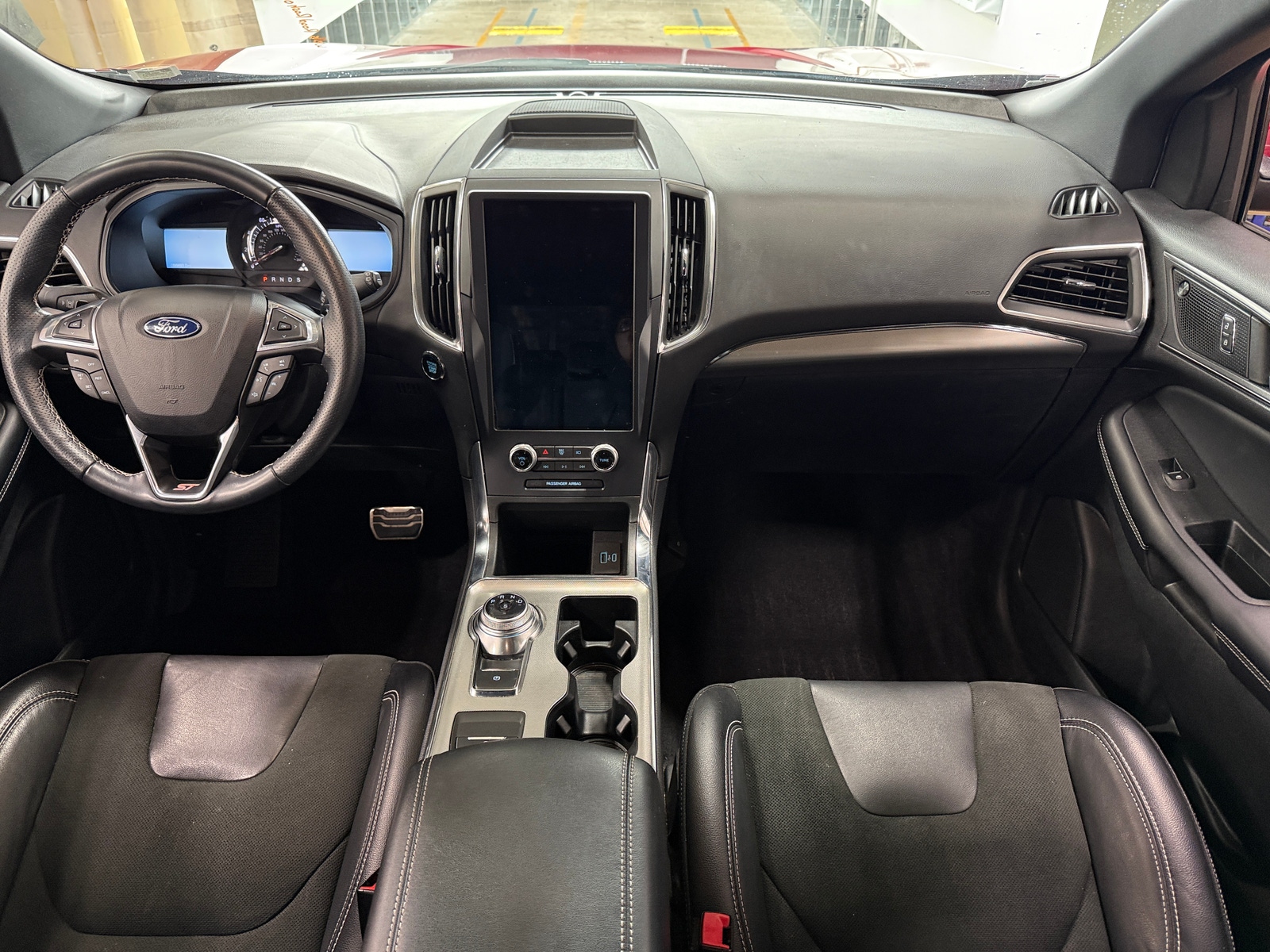 Thumbnail: 2023 Ford Edge - 2