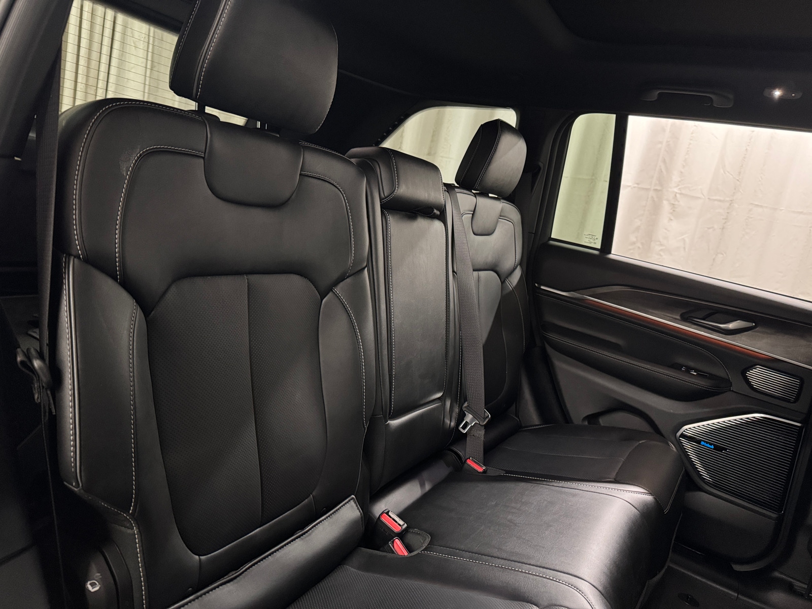 Thumbnail: 2024 Jeep Grand Cherokee - 5