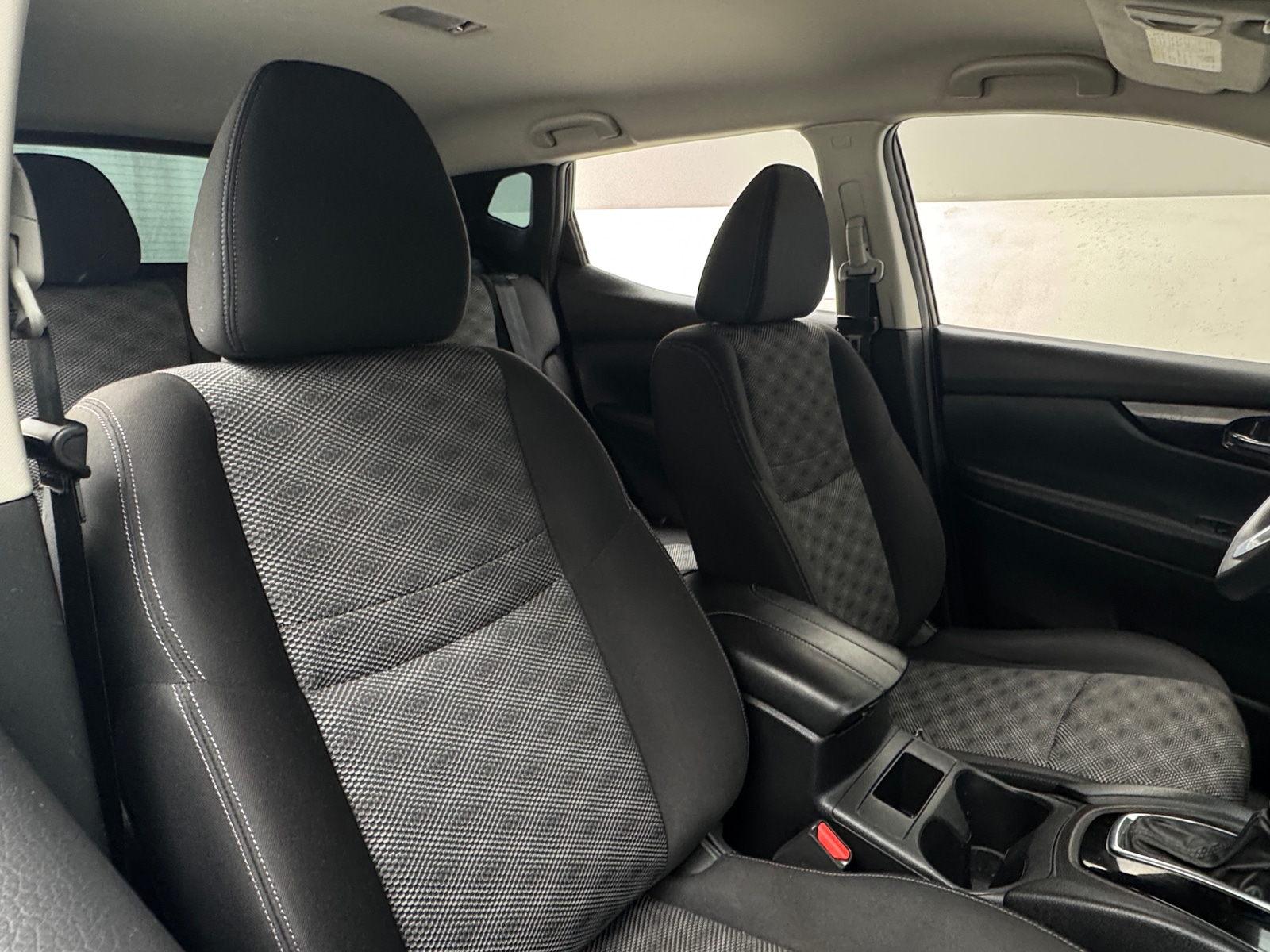 Thumbnail: 2020 Nissan Rogue Sport - 2