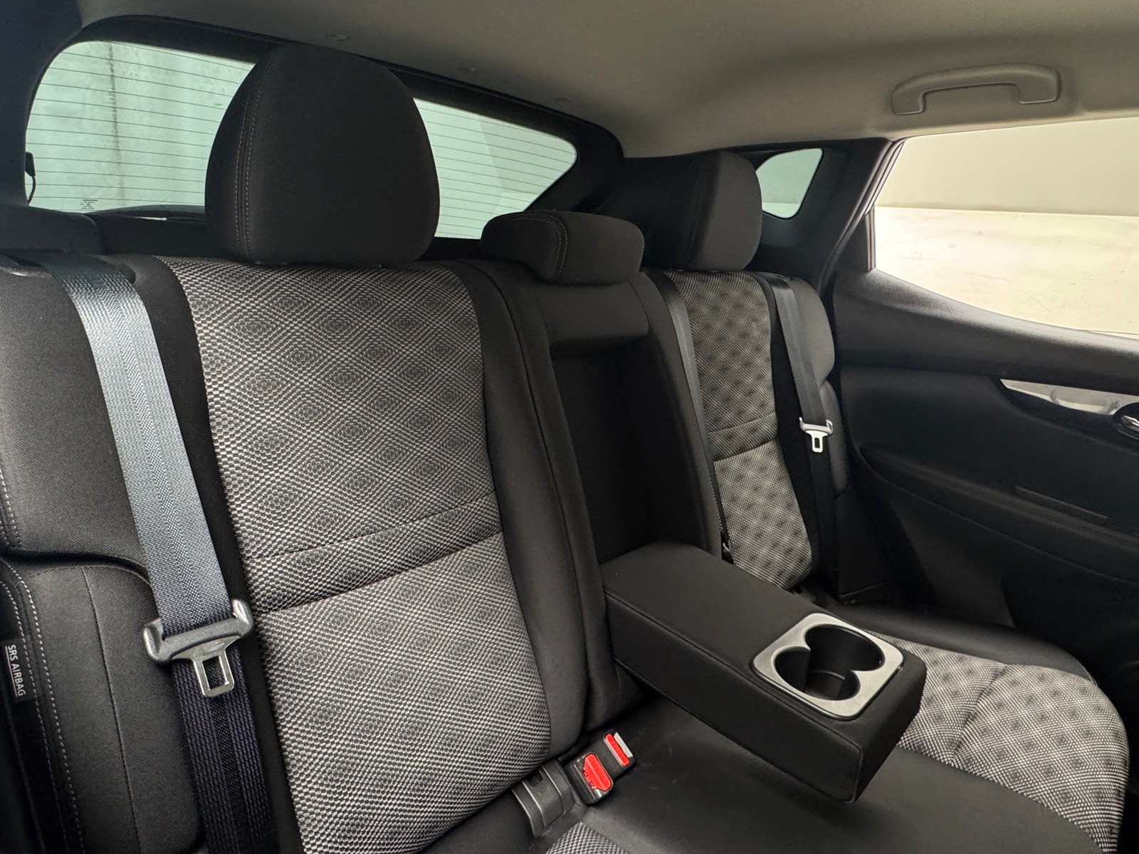 Thumbnail: 2020 Nissan Rogue Sport - 6