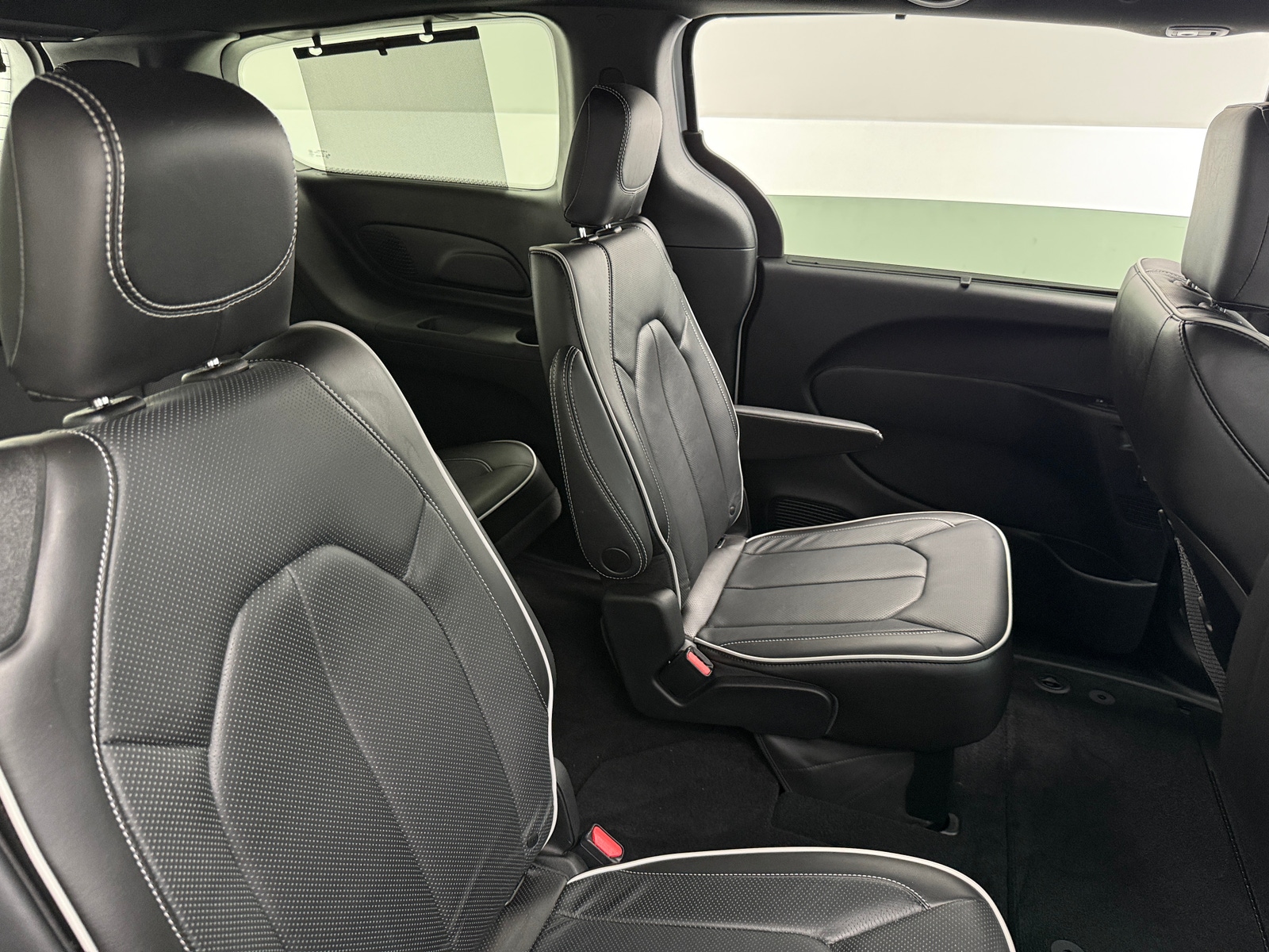 Thumbnail: 2023 Chrysler Pacifica - 5
