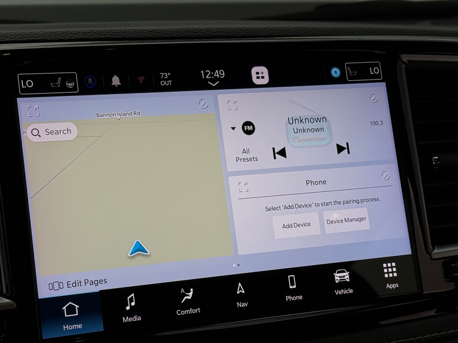 Thumbnail: 2023 Chrysler Pacifica - 3