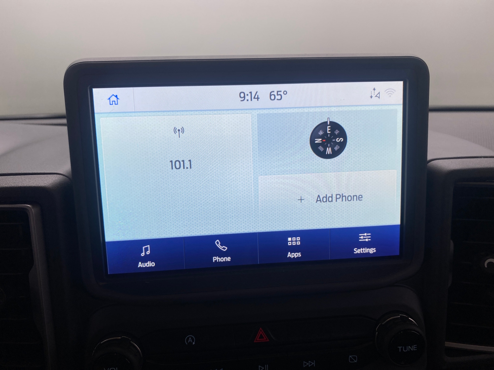 Thumbnail: 2024 Ford Bronco Sport - 4