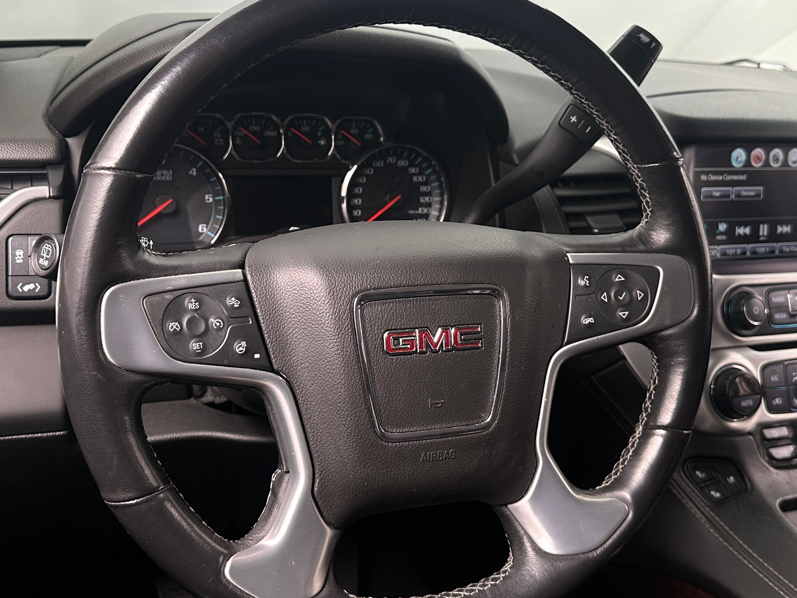 Thumbnail: 2019 GMC Yukon - 4