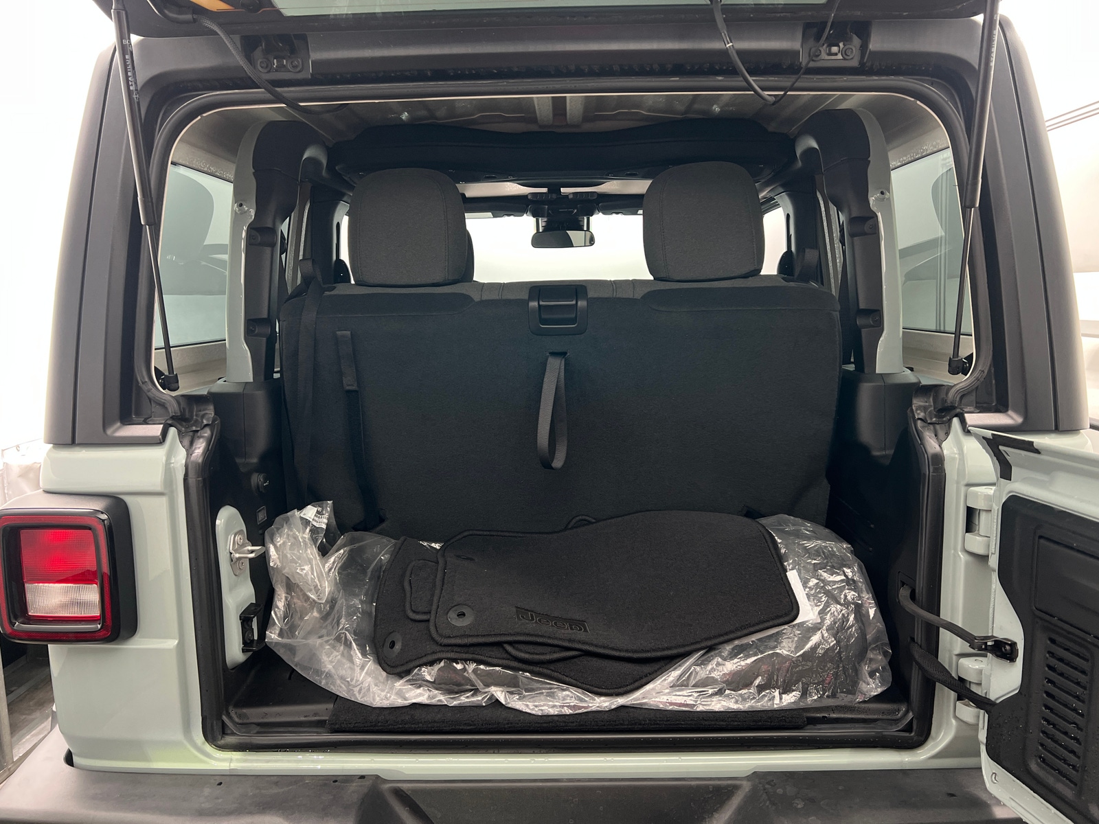 Thumbnail: 2024 Jeep Wrangler - 7