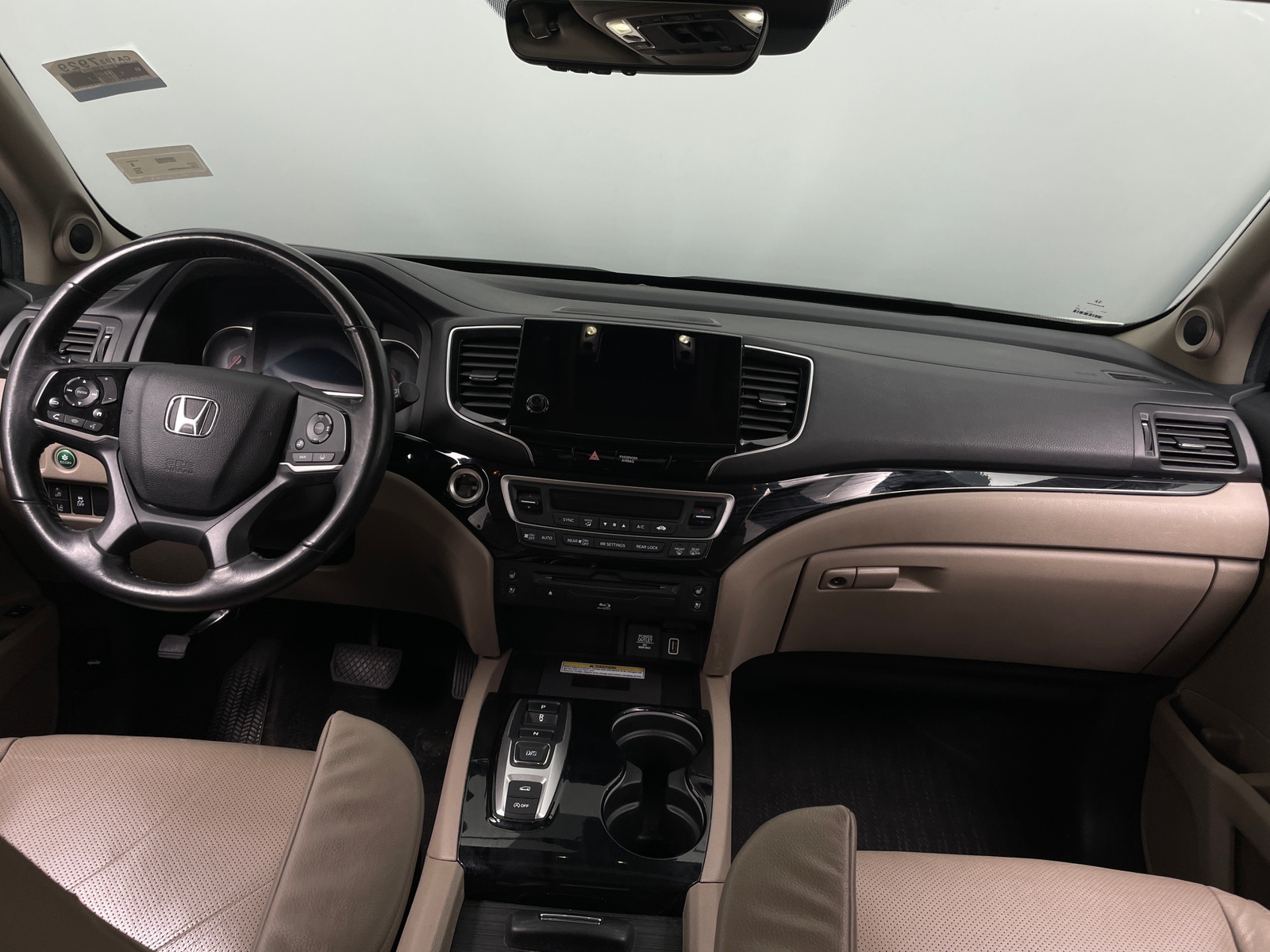 Thumbnail: 2019 Honda Pilot - 2