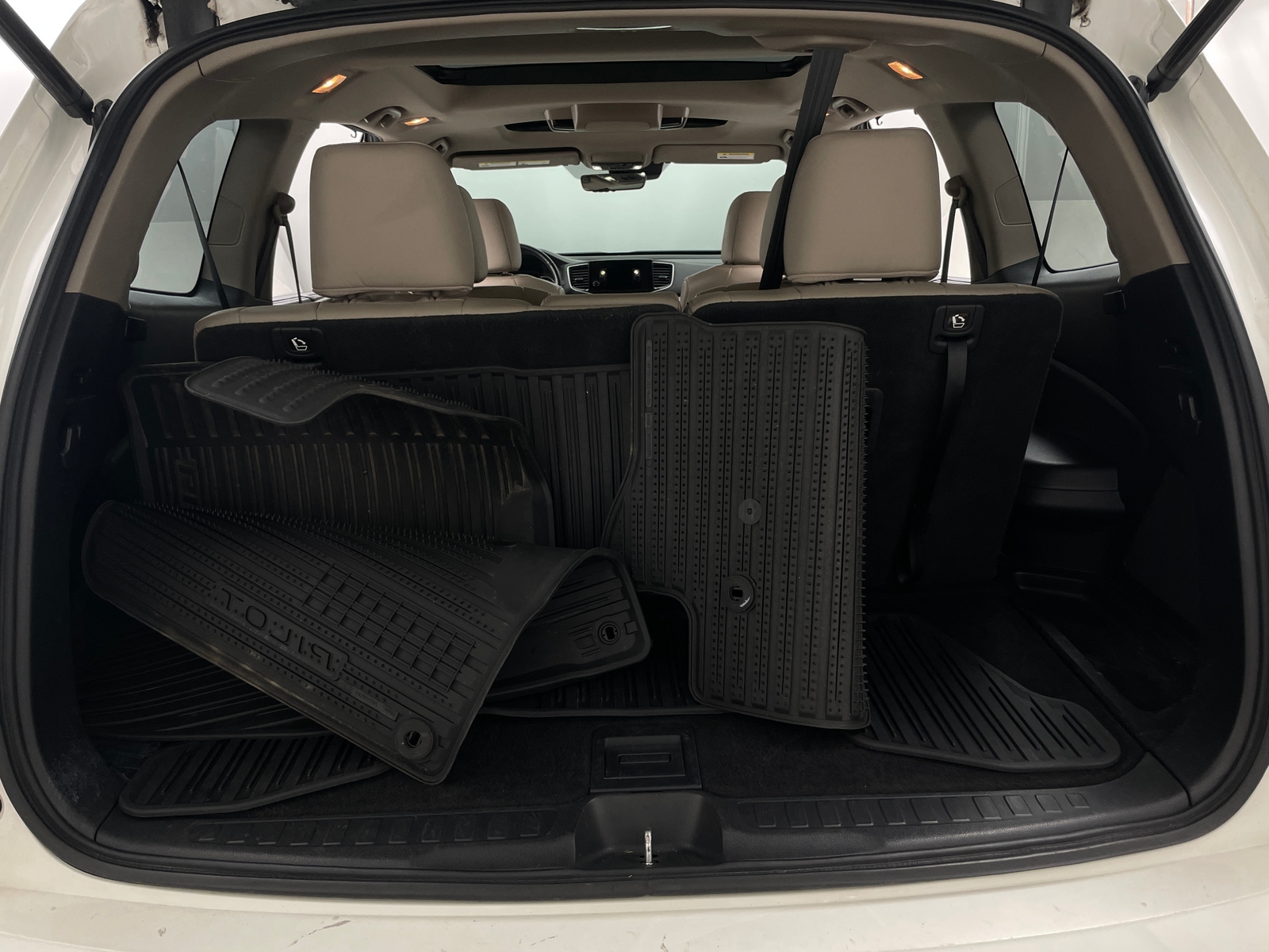 Thumbnail: 2019 Honda Pilot - 6