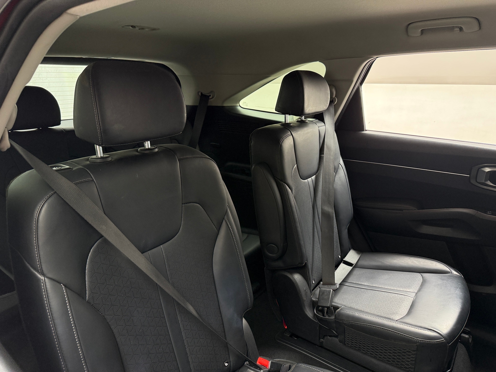 Thumbnail: 2022 Kia Sorento - 5