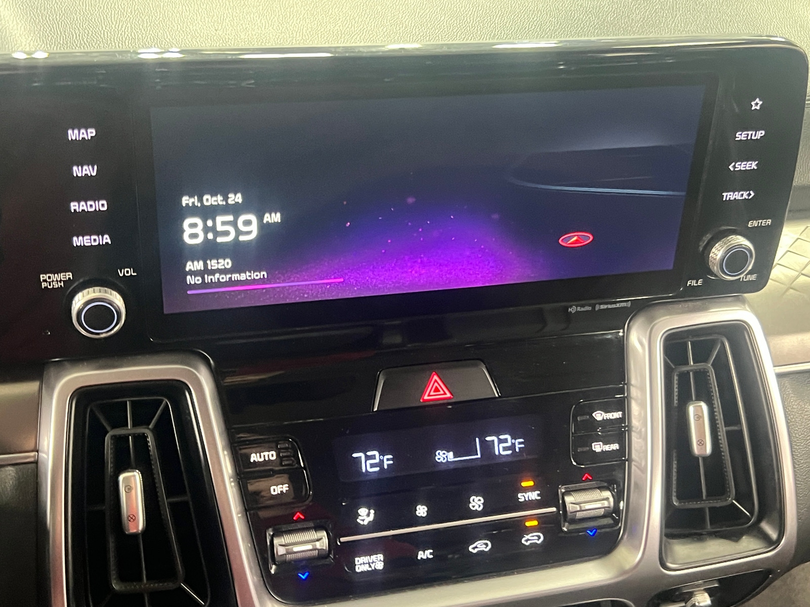 Thumbnail: 2022 Kia Sorento - 3