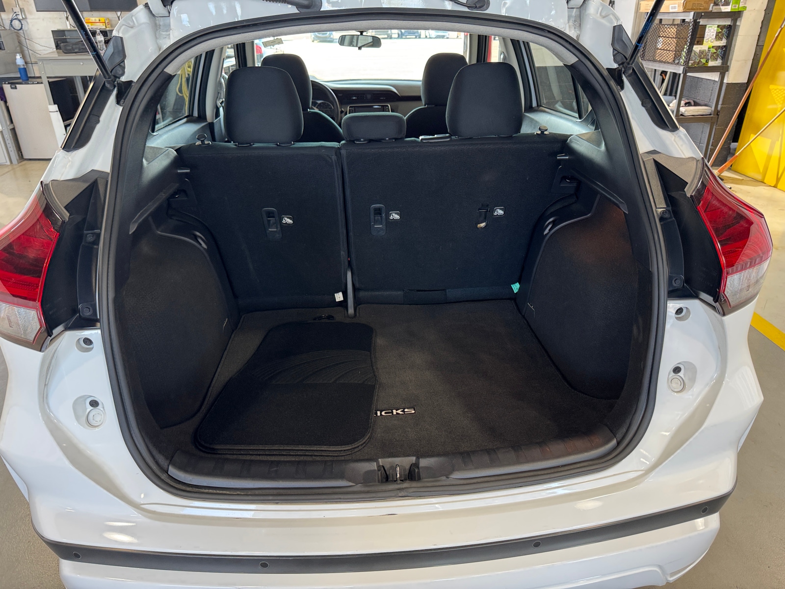 Thumbnail: 2024 Nissan Kicks - 7