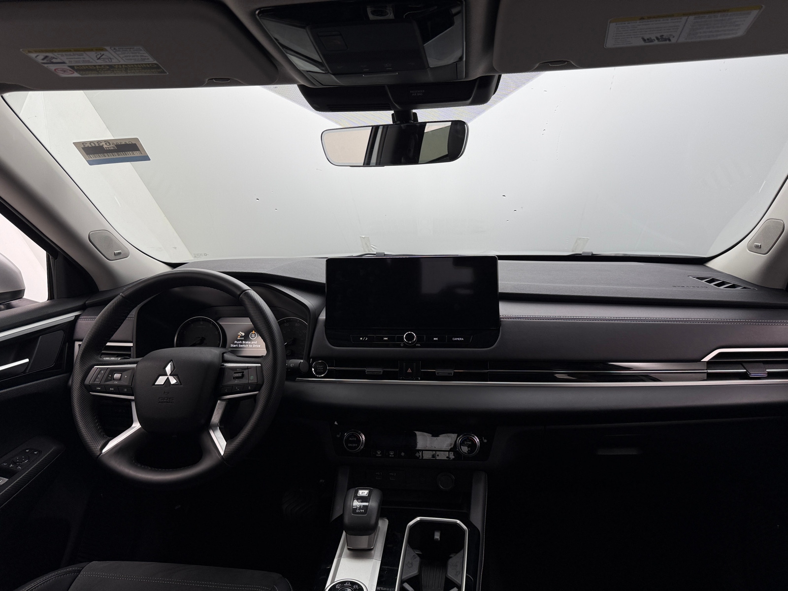 Thumbnail: 2025 Mitsubishi Outlander - 2