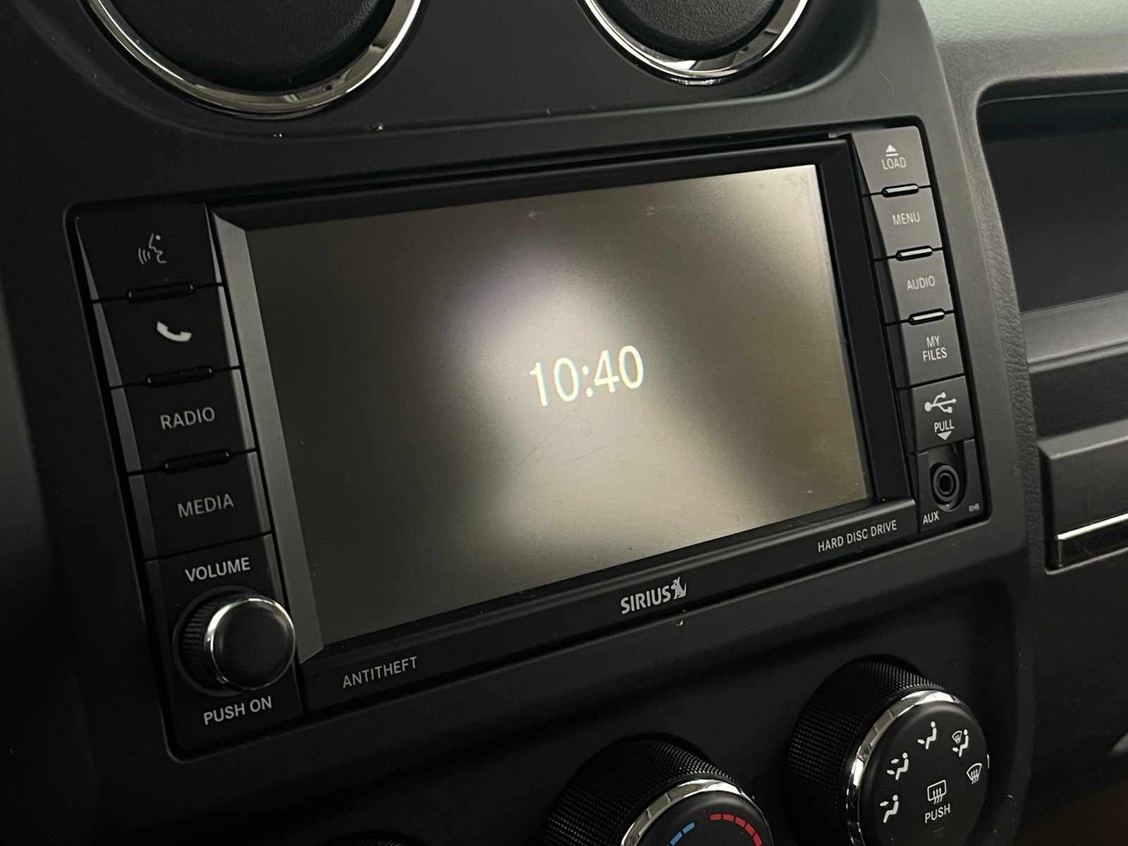 Thumbnail: 2016 Jeep Patriot - 3