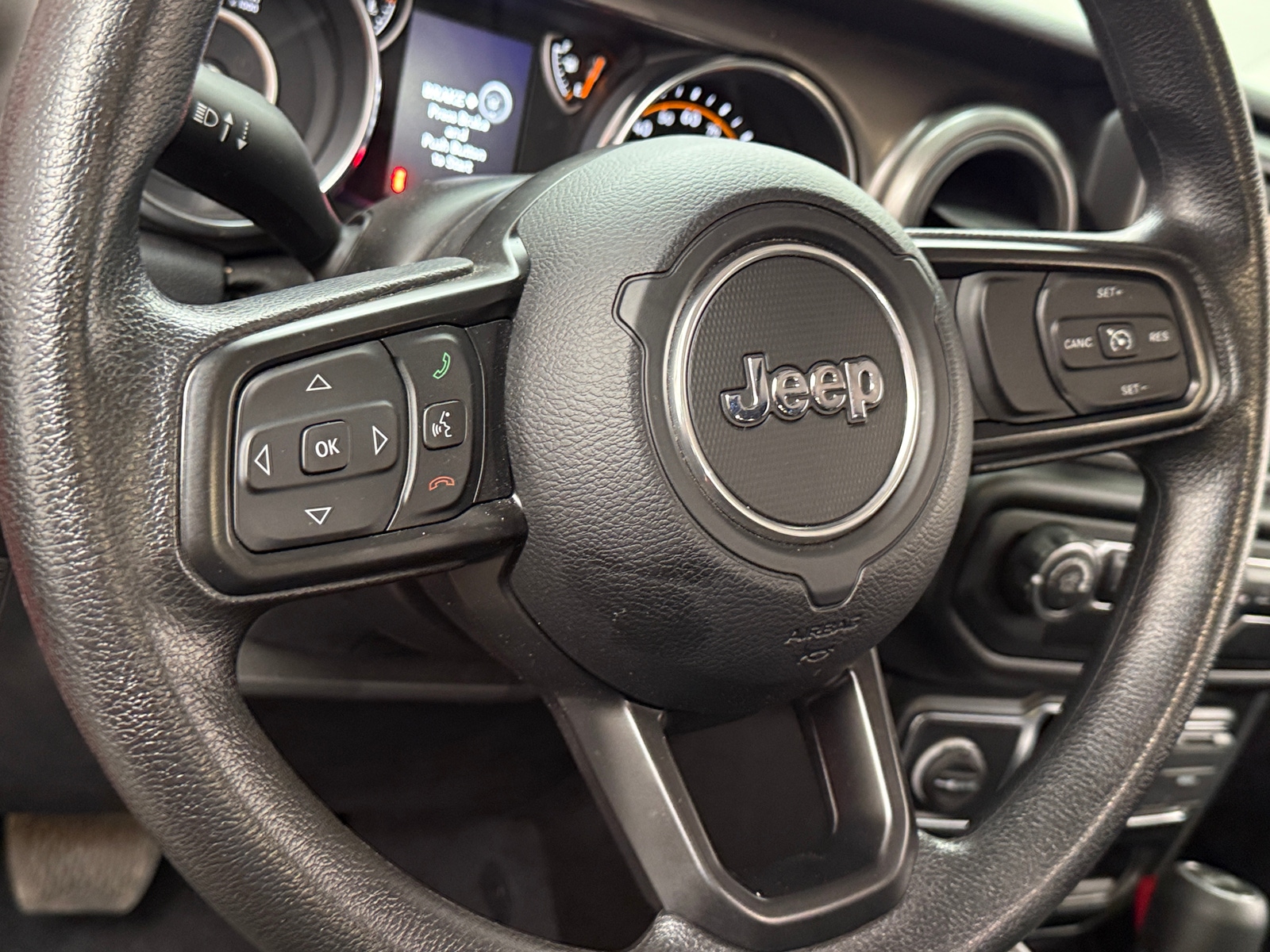 Thumbnail: 2021 Jeep Wrangler - 5