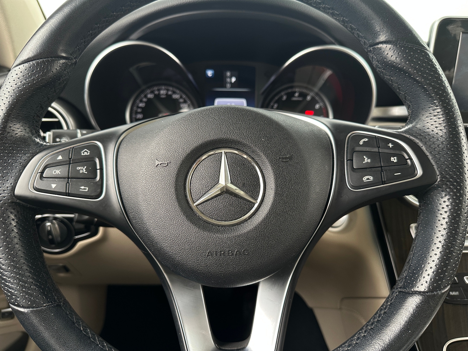 Thumbnail: 2019 Mercedes-Benz GLC - 4