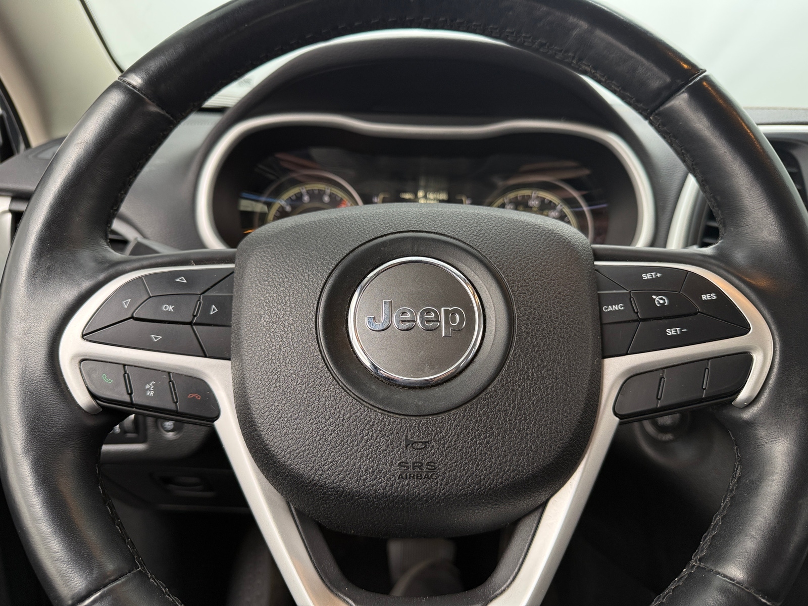 Thumbnail: 2018 Jeep Cherokee - 4