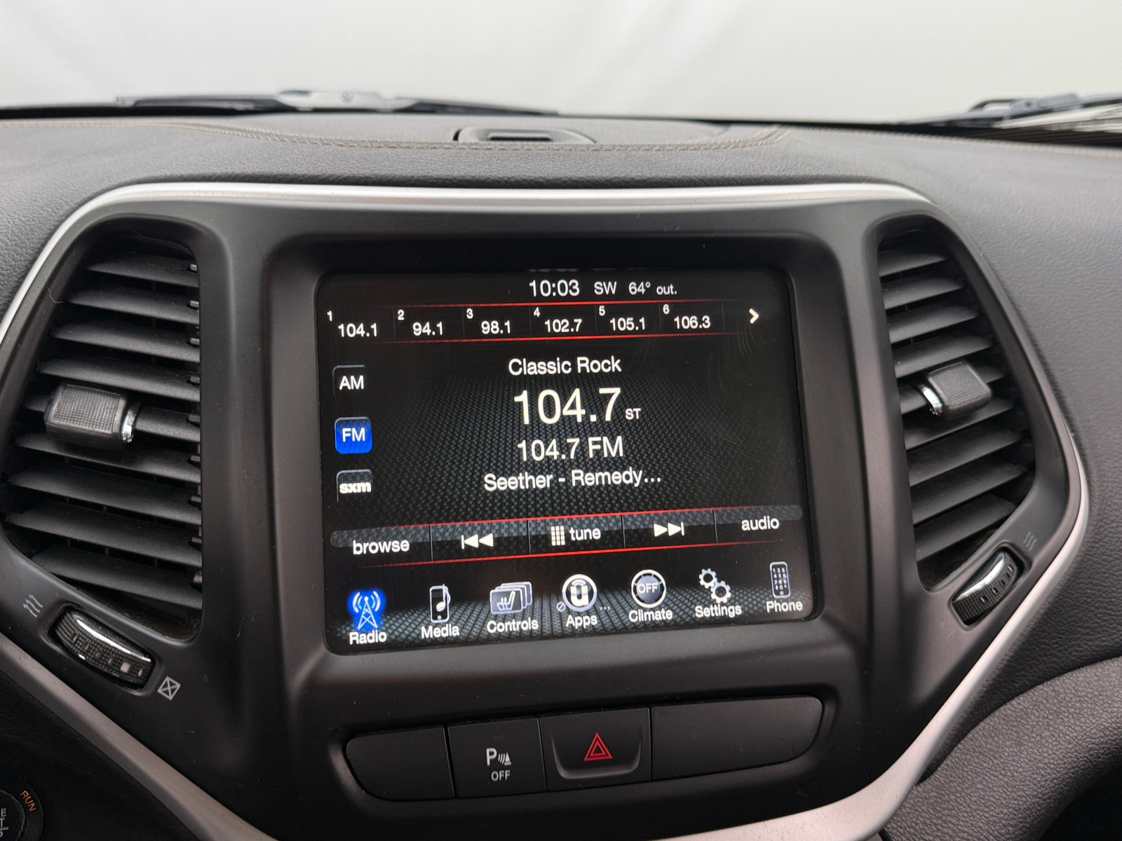 Thumbnail: 2018 Jeep Cherokee - 3