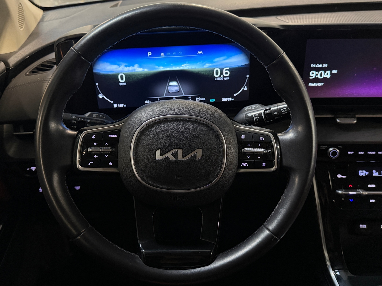 Thumbnail: 2024 Kia Carnival - 4