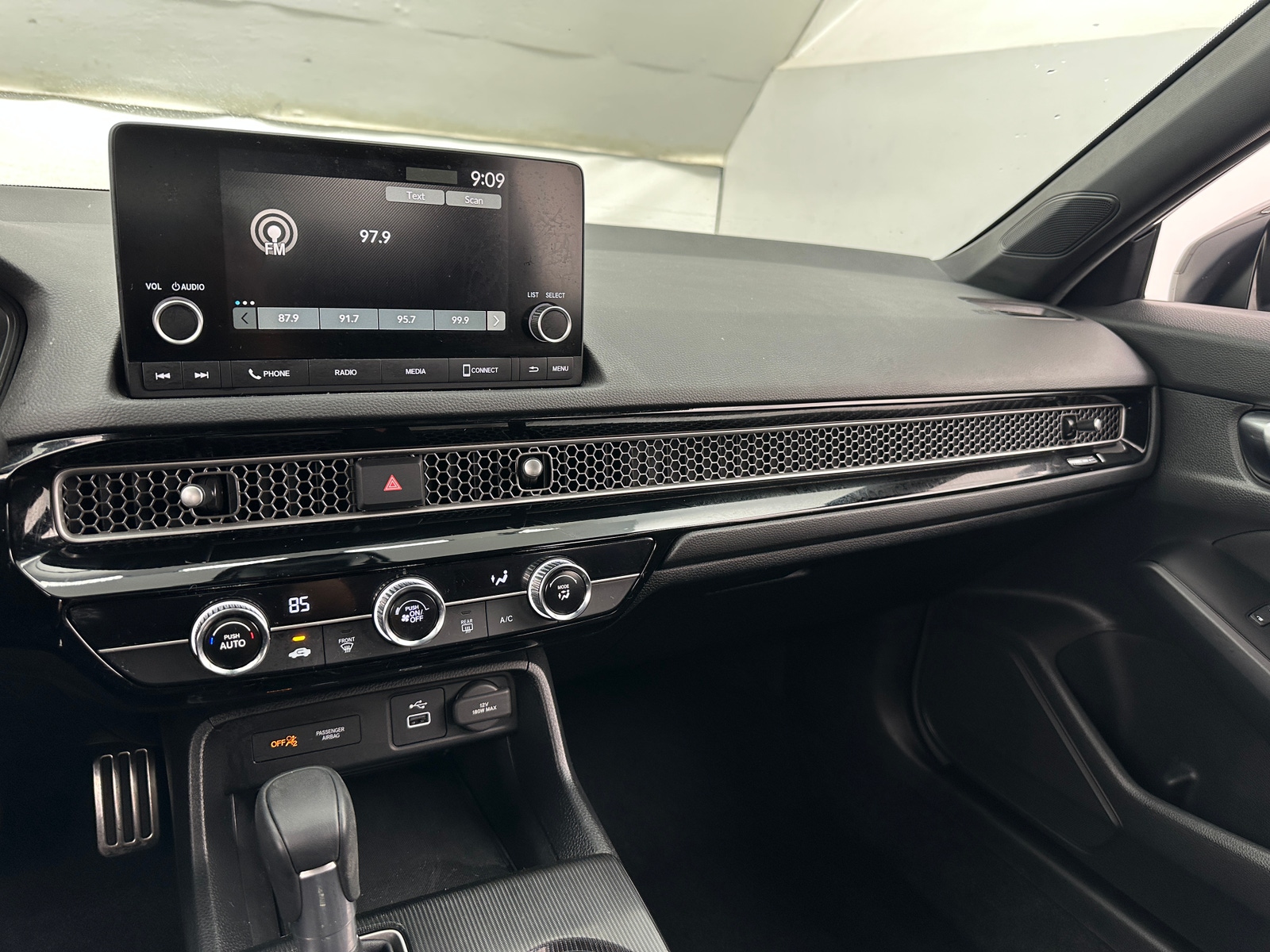 Thumbnail: 2024 Honda Civic - 4