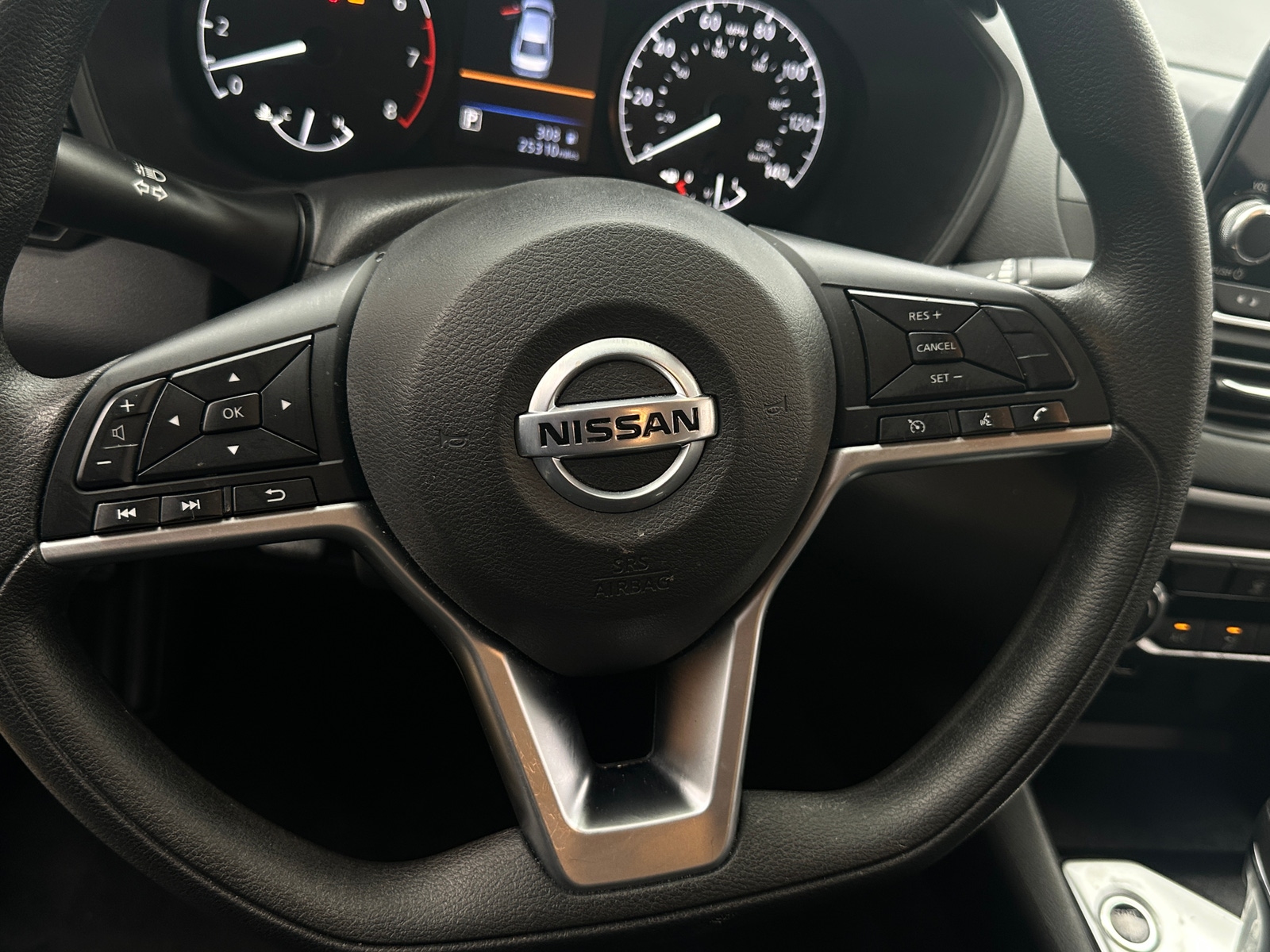 Thumbnail: 2022 Nissan Altima - 5