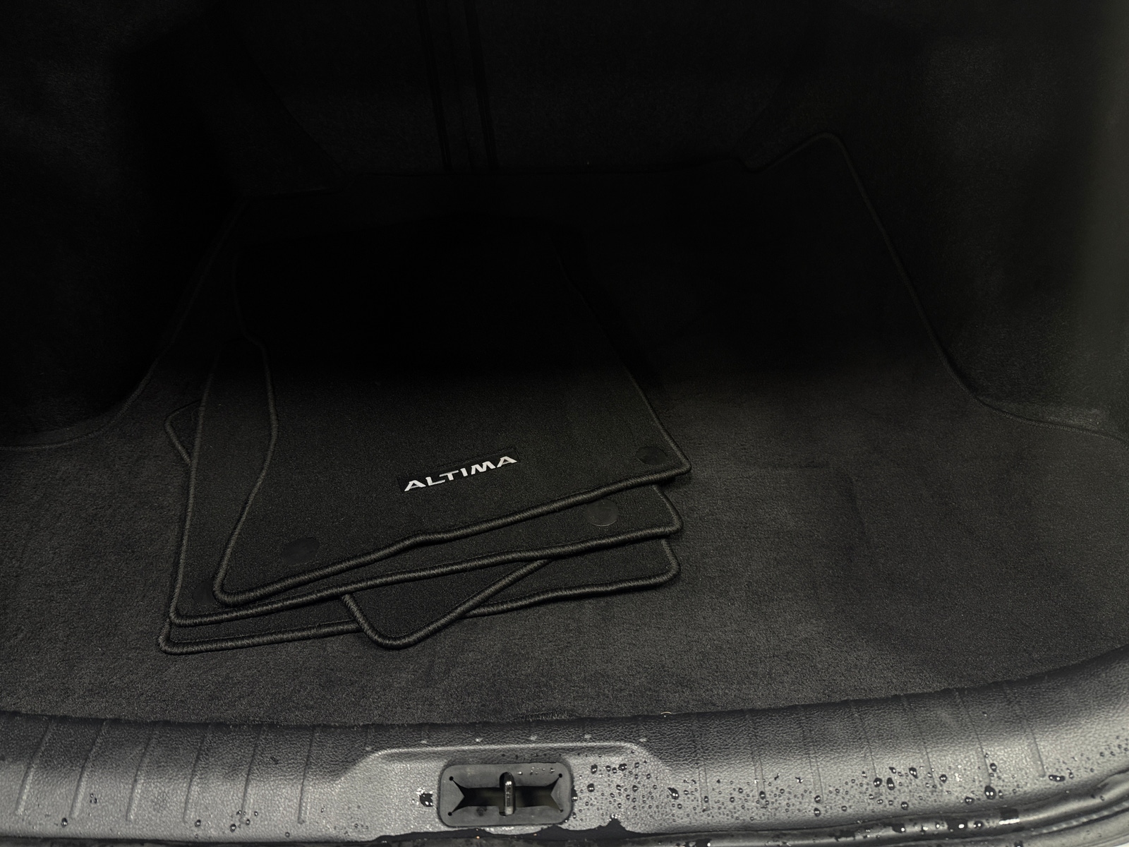 Thumbnail: 2022 Nissan Altima - 7