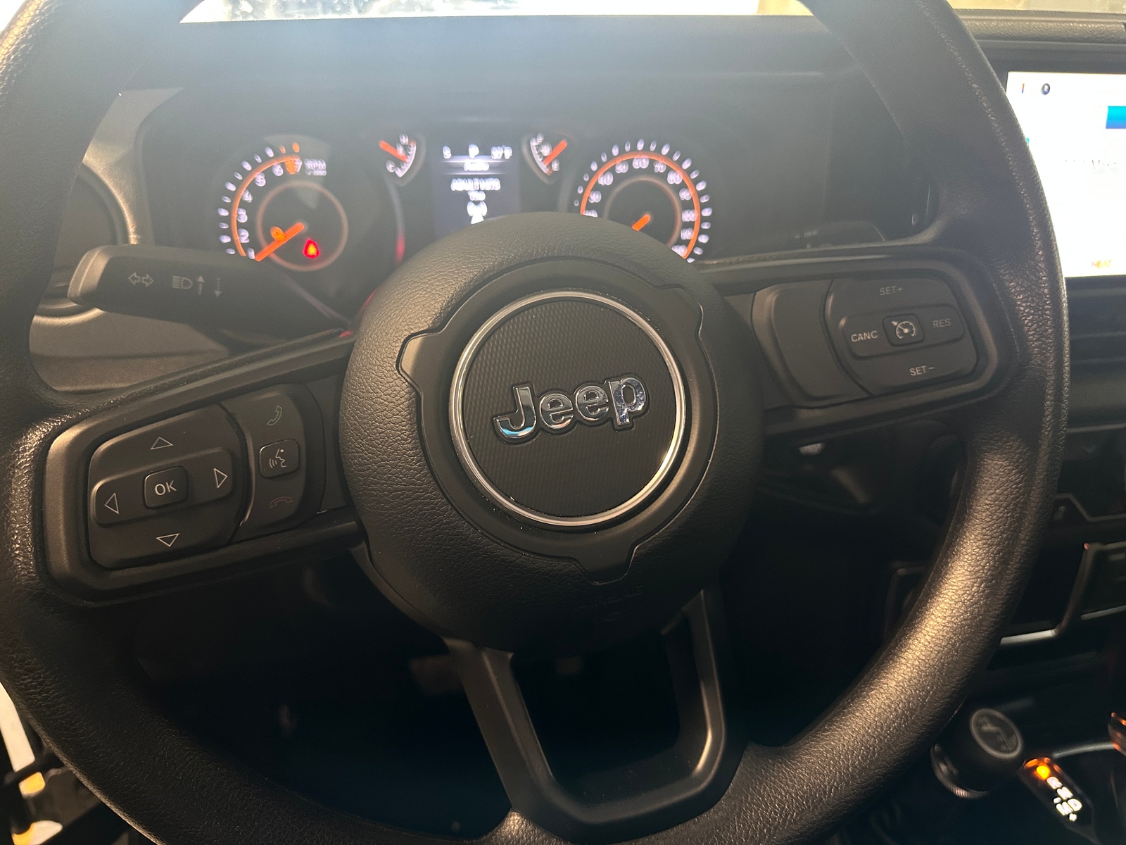 Thumbnail: 2024 Jeep Gladiator - 5