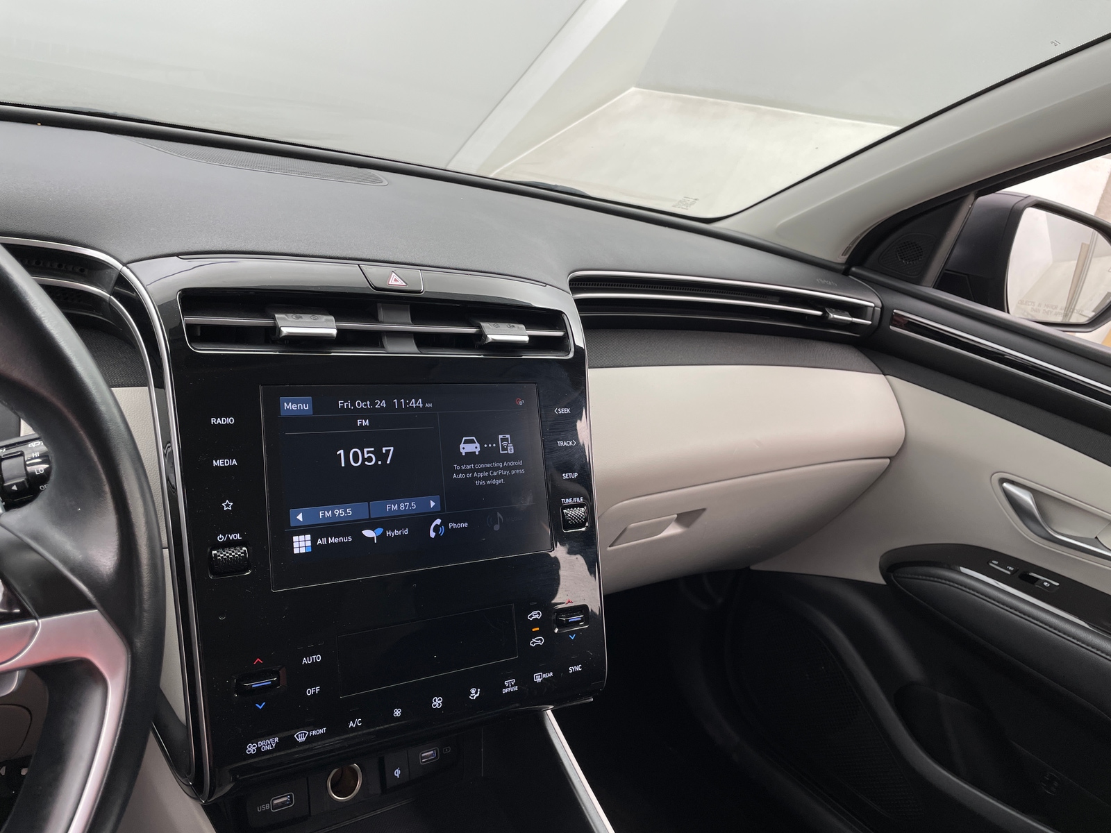 Thumbnail: 2022 Hyundai Tucson - 4