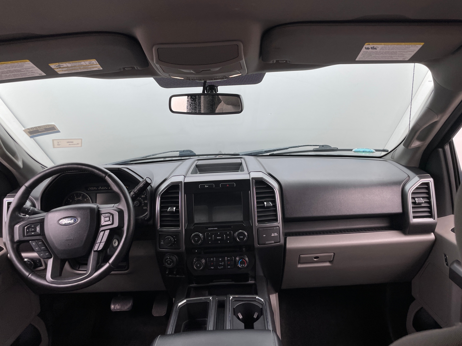 Thumbnail: 2017 Ford Econoline - 3