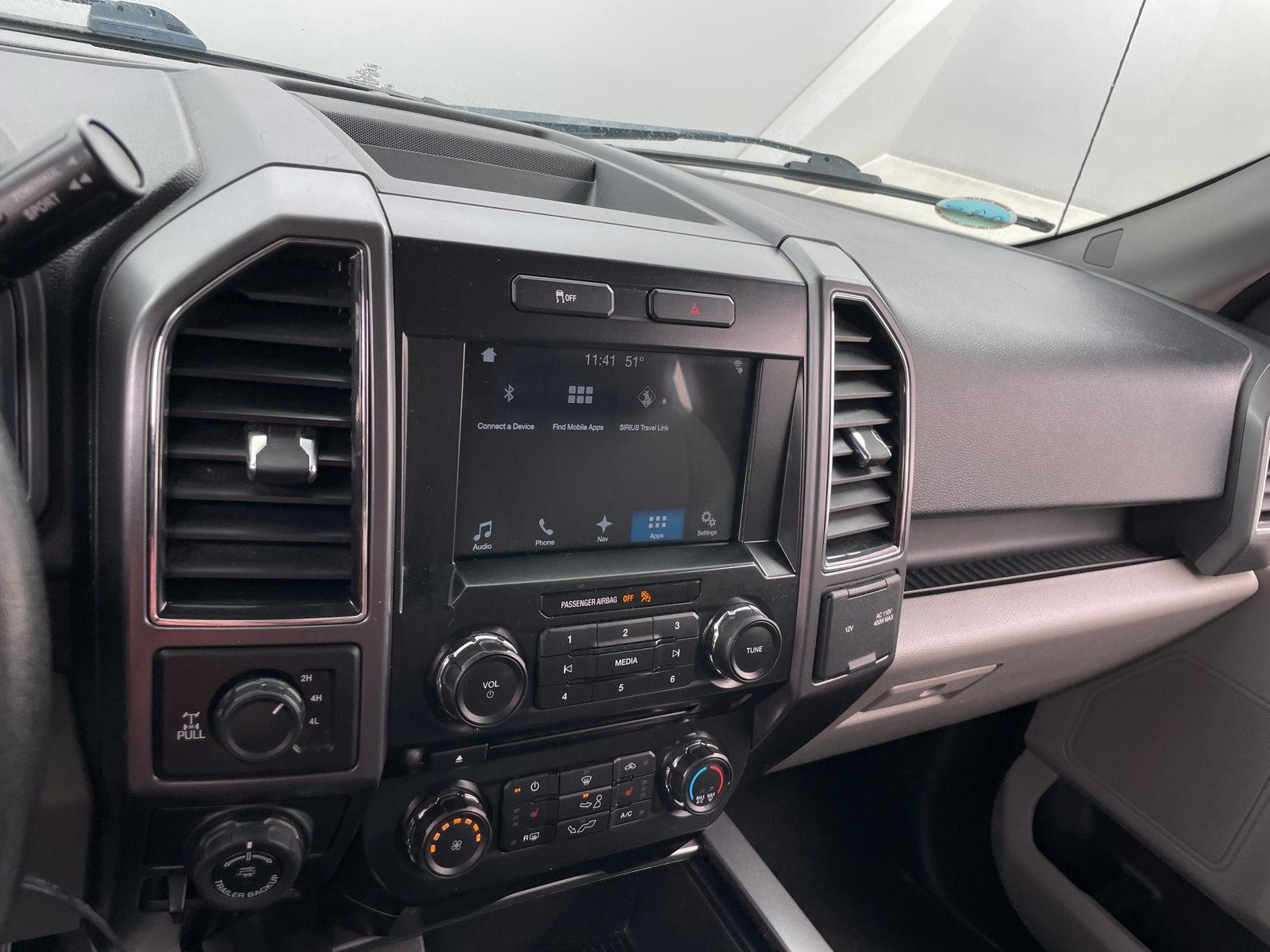 Thumbnail: 2017 Ford Econoline - 4