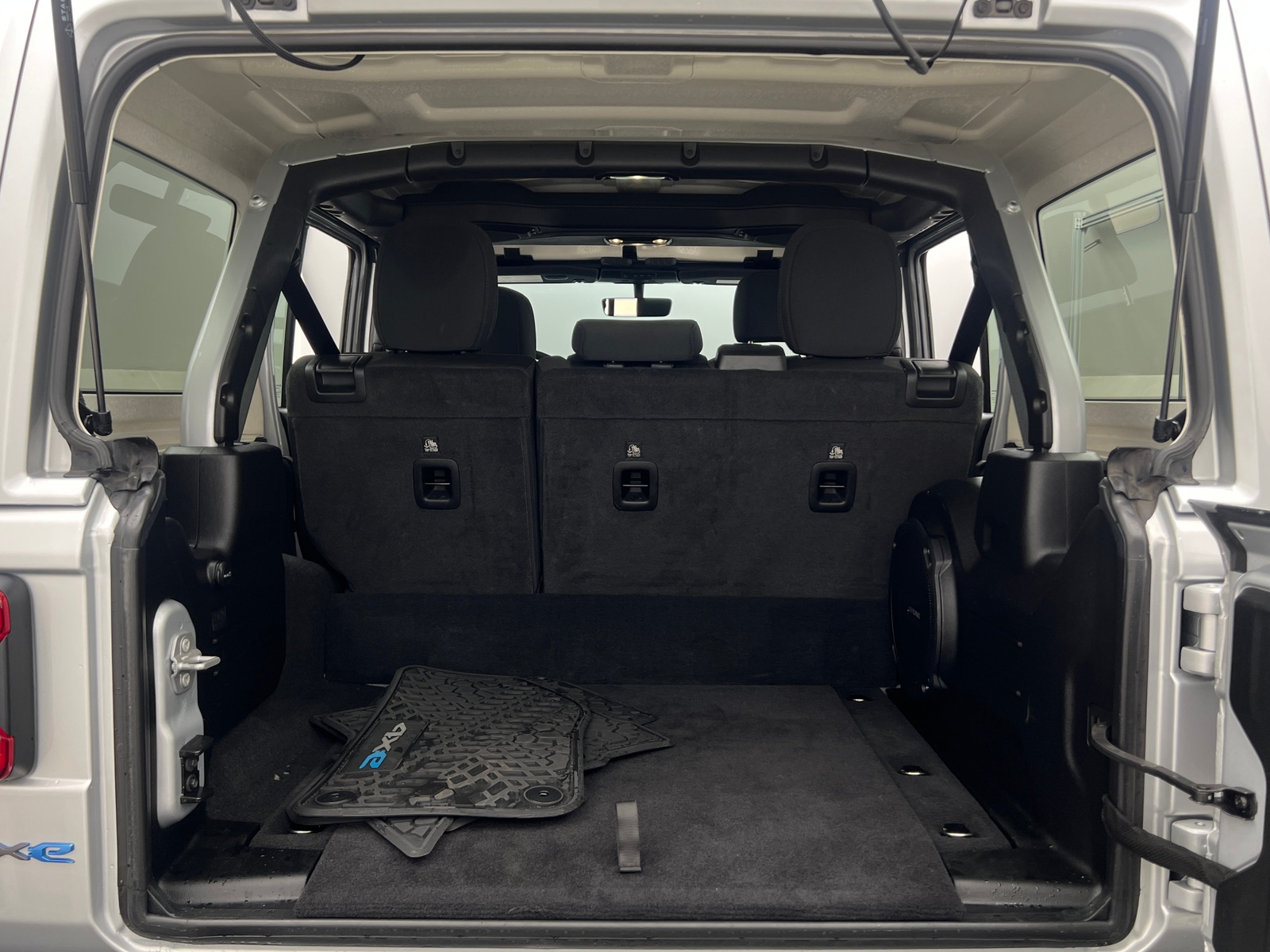 Thumbnail: 2023 Jeep Wrangler - 7