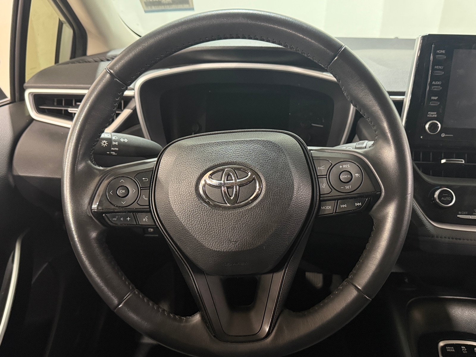 Thumbnail: 2022 Toyota Corolla - 4