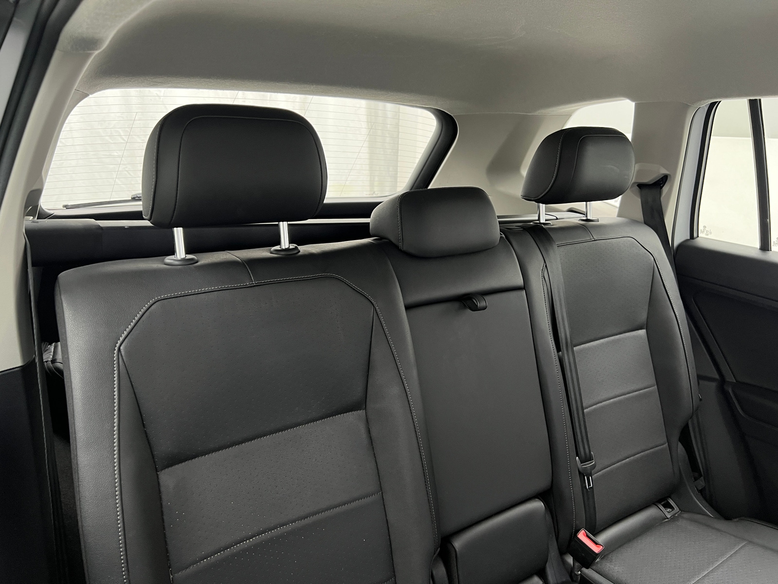 Thumbnail: 2020 Volkswagen Tiguan - 5