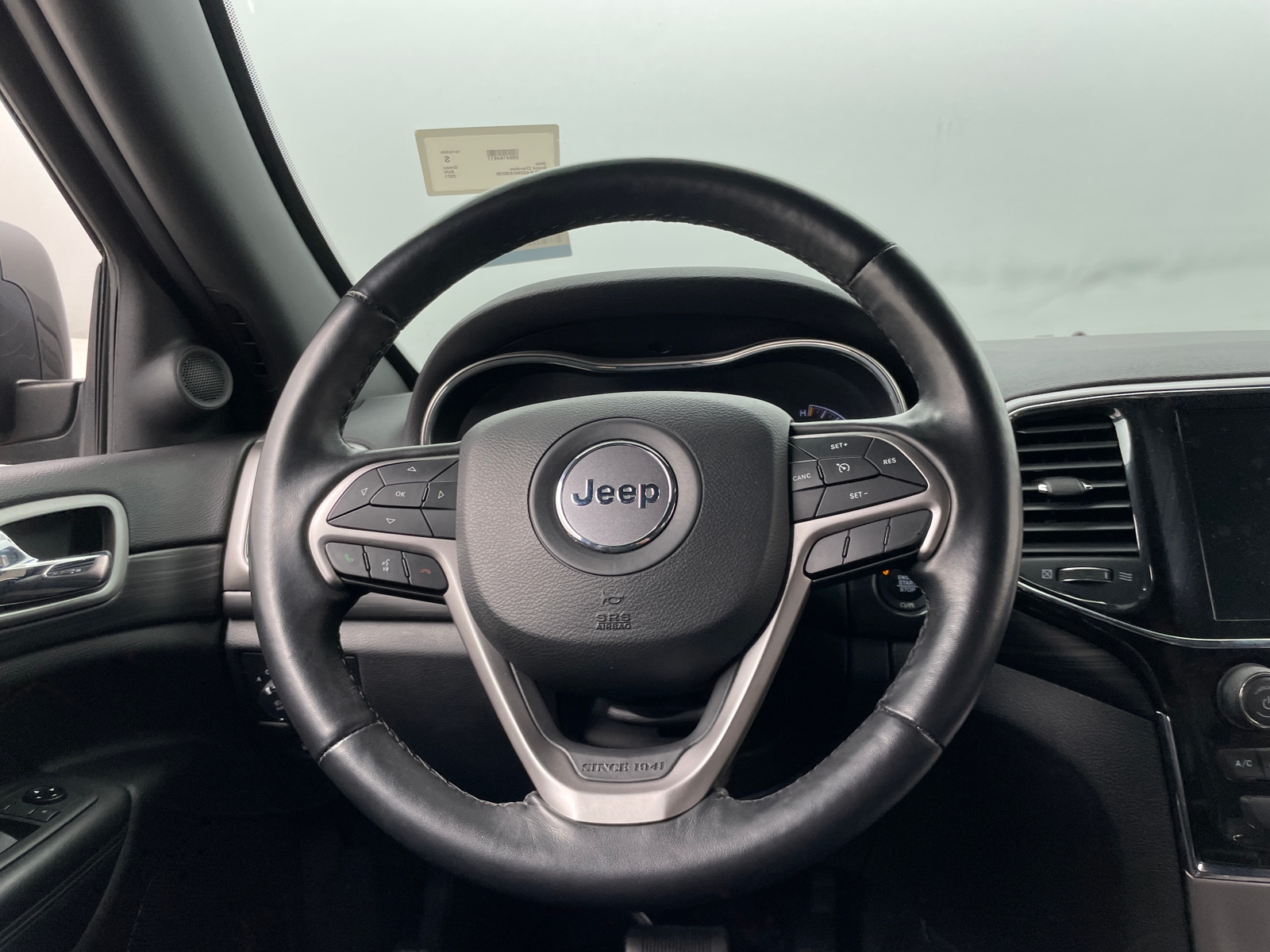 Thumbnail: 2021 Jeep Grand Cherokee - 5