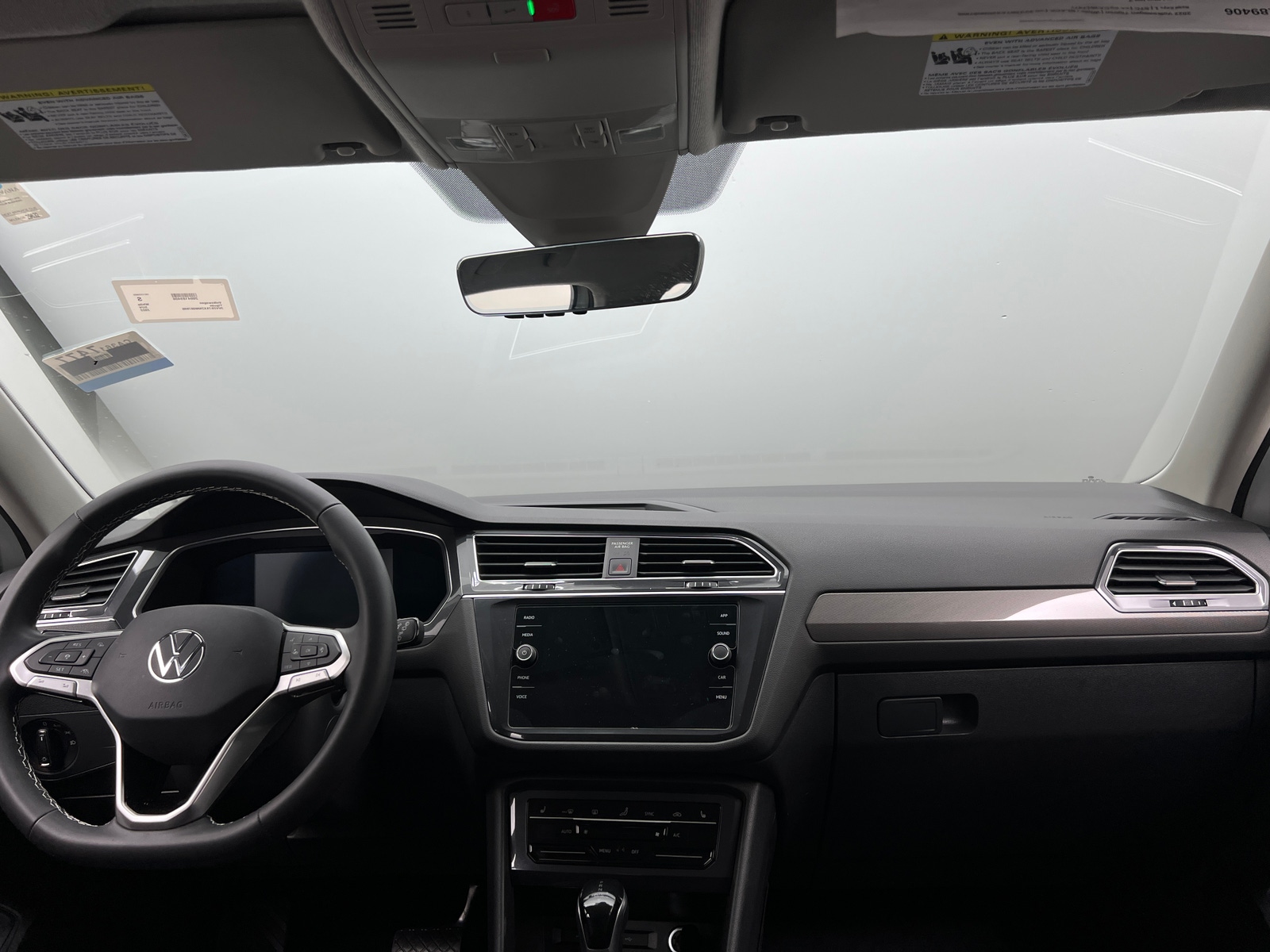 Thumbnail: 2022 Volkswagen Tiguan - 2