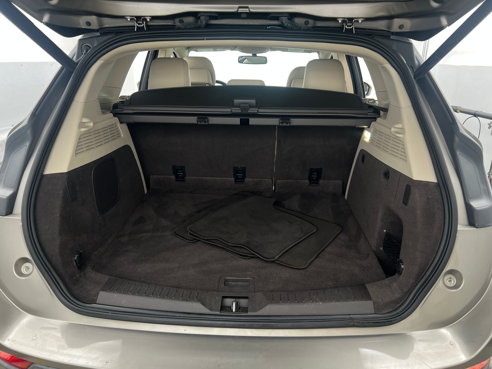 Thumbnail: 2017 Lincoln MKC - 6