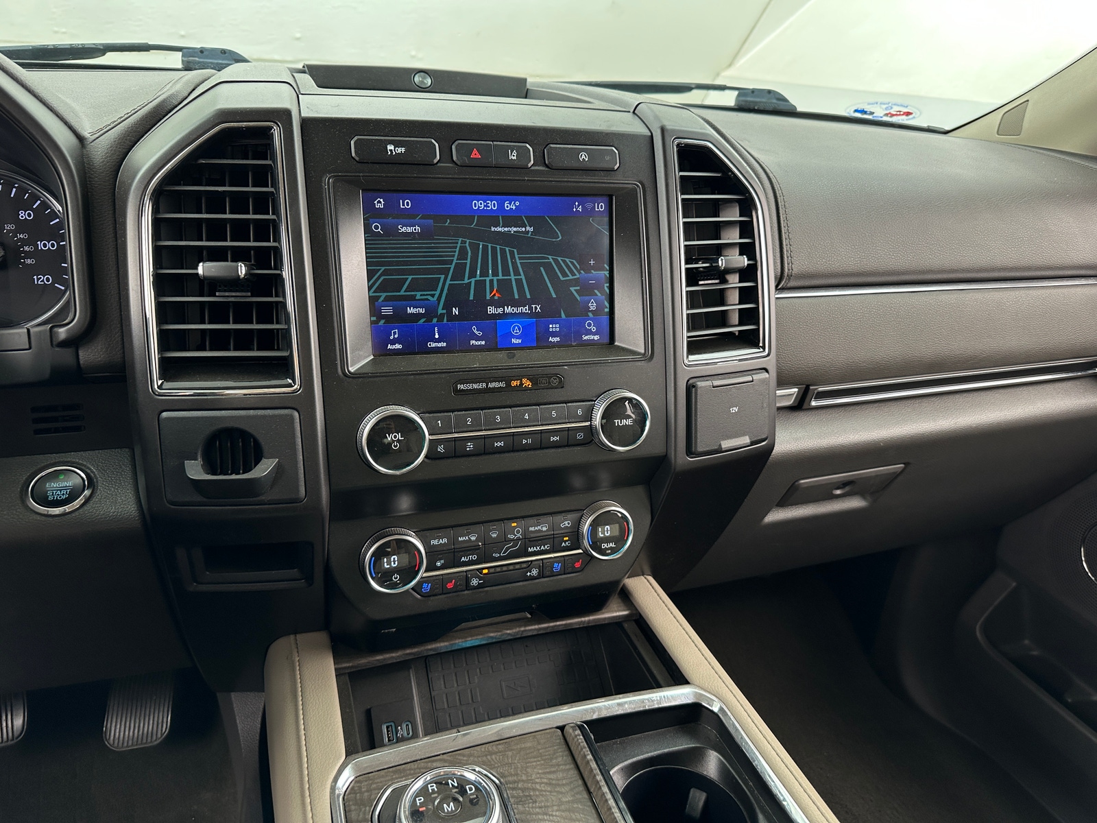 Thumbnail: 2020 Ford Expedition - 3