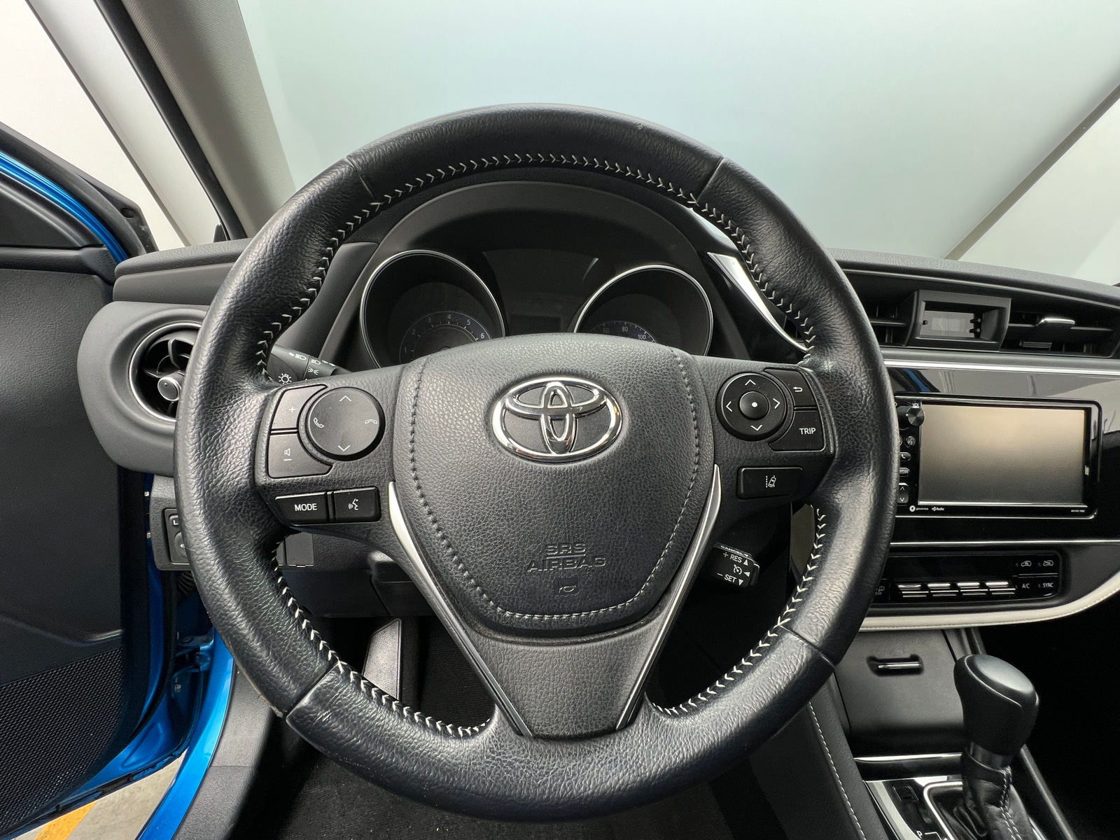 Thumbnail: 2017 Toyota Corolla iM - 5