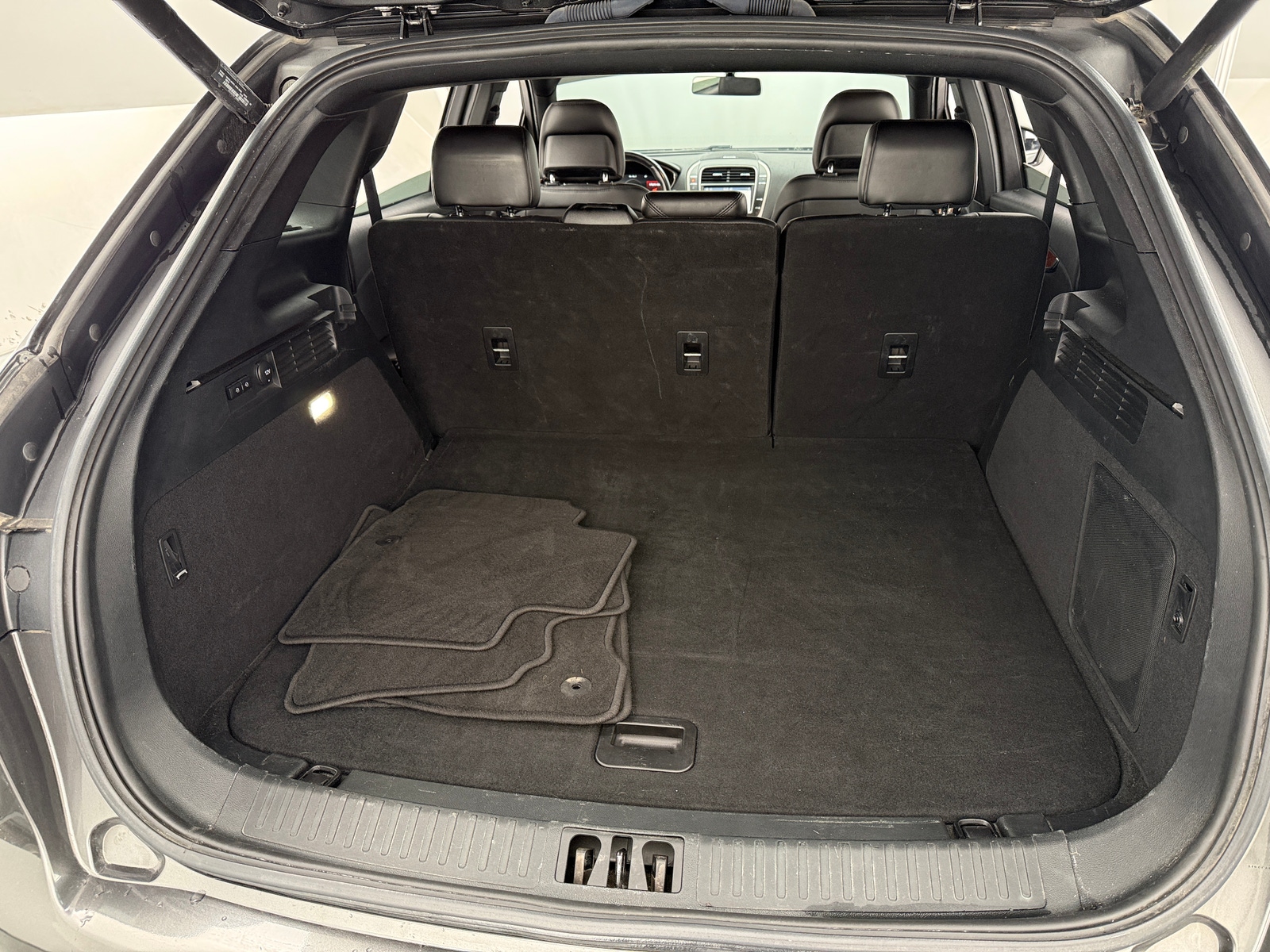 Thumbnail: 2019 Lincoln Nautilus - 6