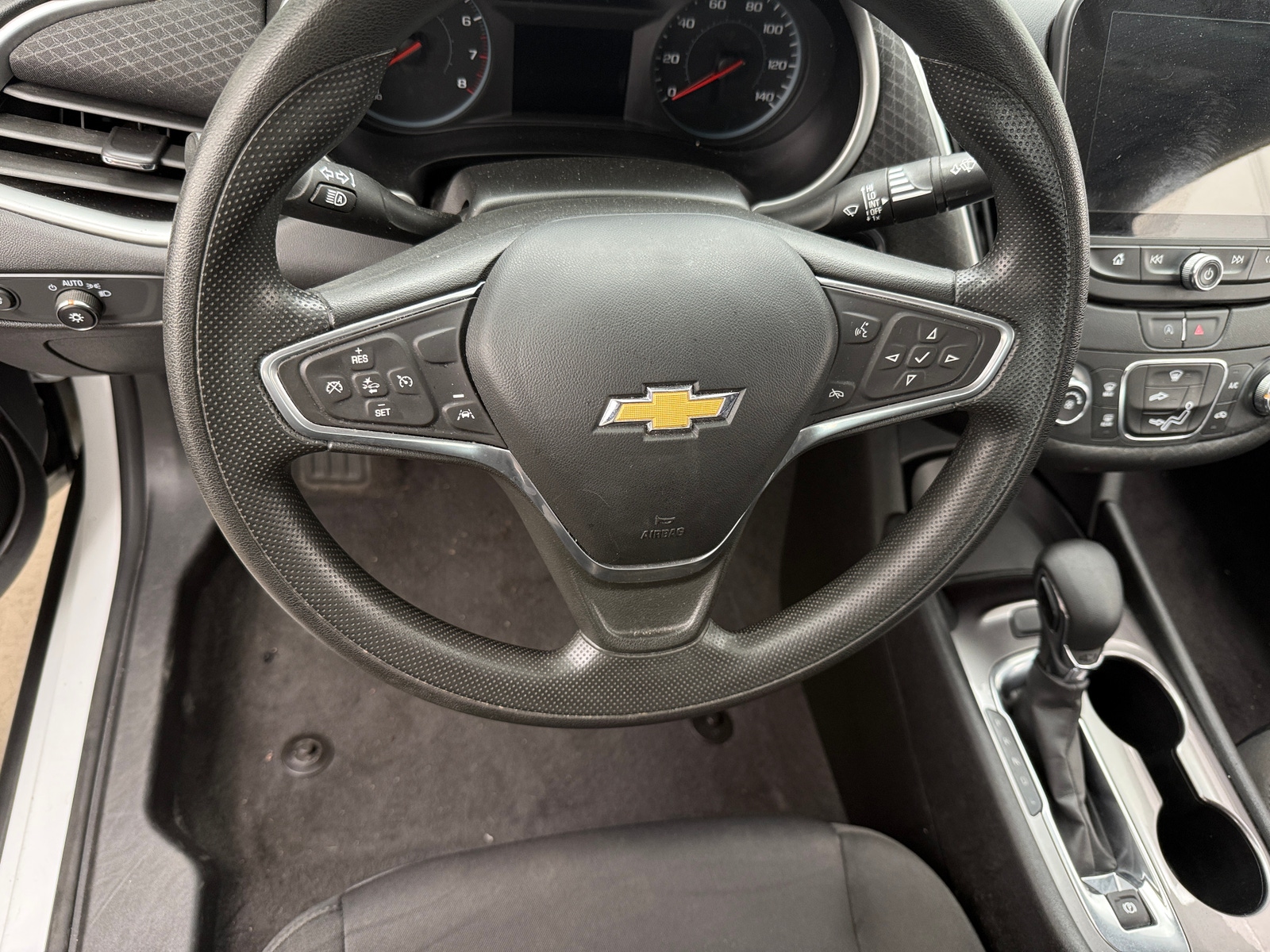 Thumbnail: 2023 Chevrolet Malibu - 5