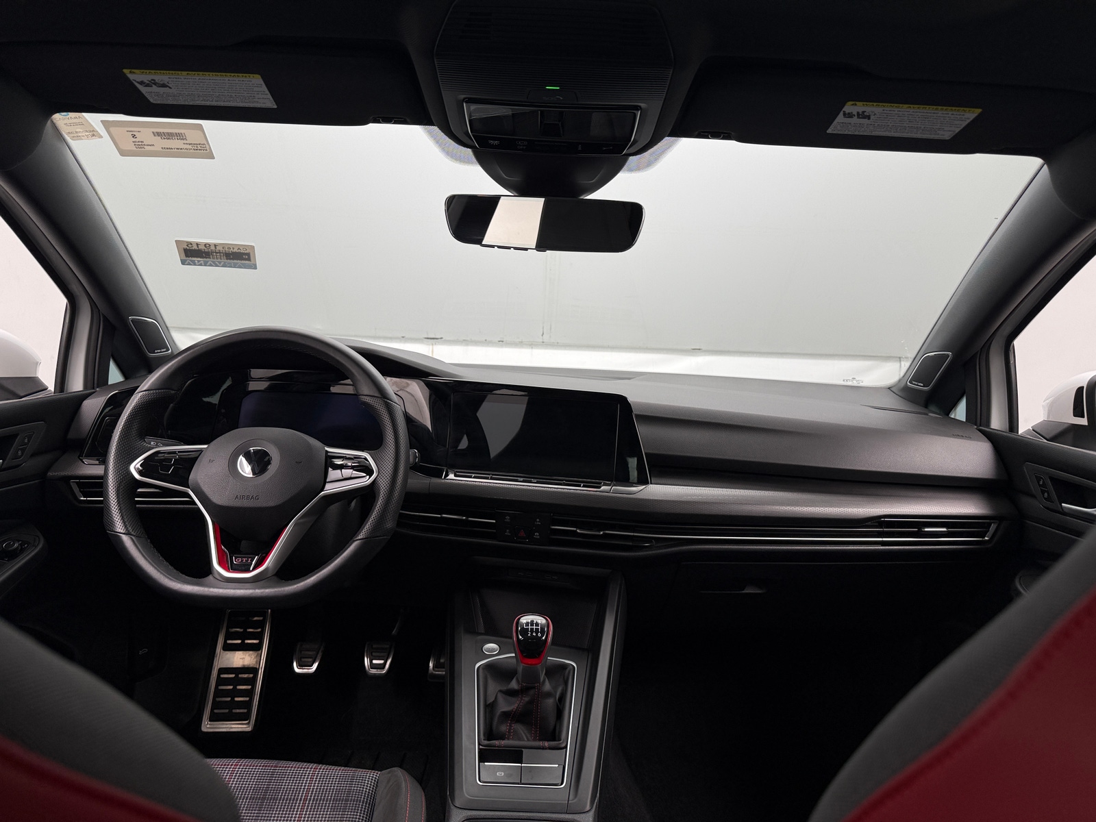 Thumbnail: 2022 Volkswagen Golf - 3