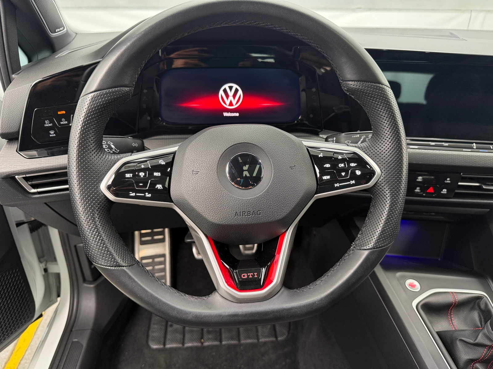 Thumbnail: 2022 Volkswagen Golf - 5