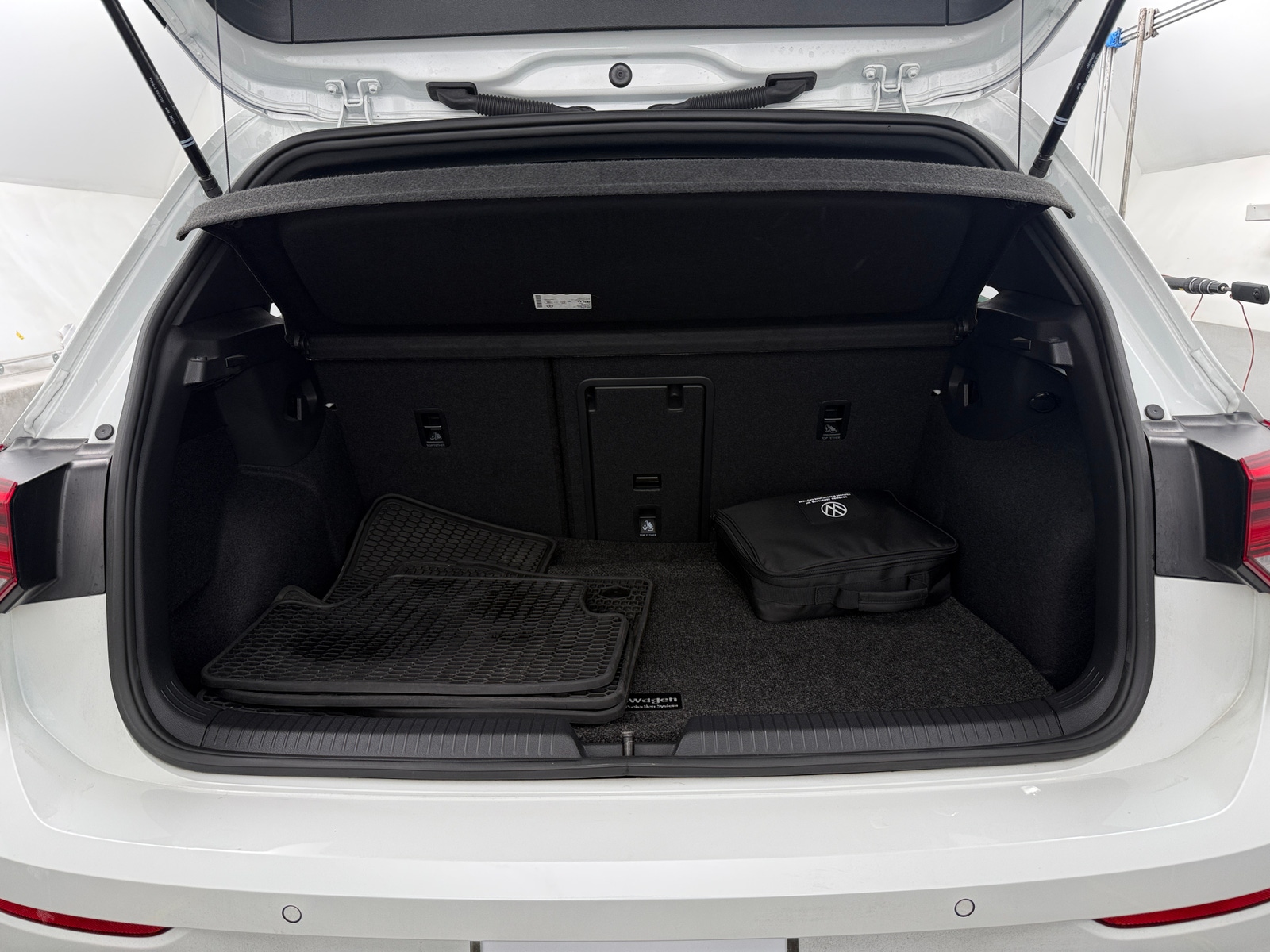 Thumbnail: 2022 Volkswagen Golf - 7