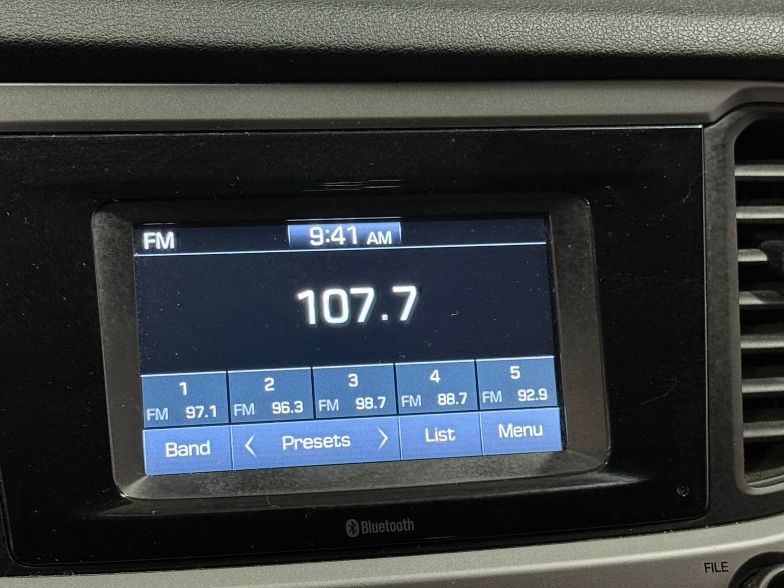 Thumbnail: 2022 Hyundai Accent - 4