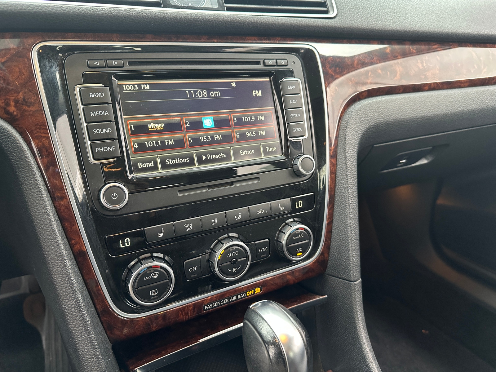 Thumbnail: 2013 Volkswagen Passat - 4