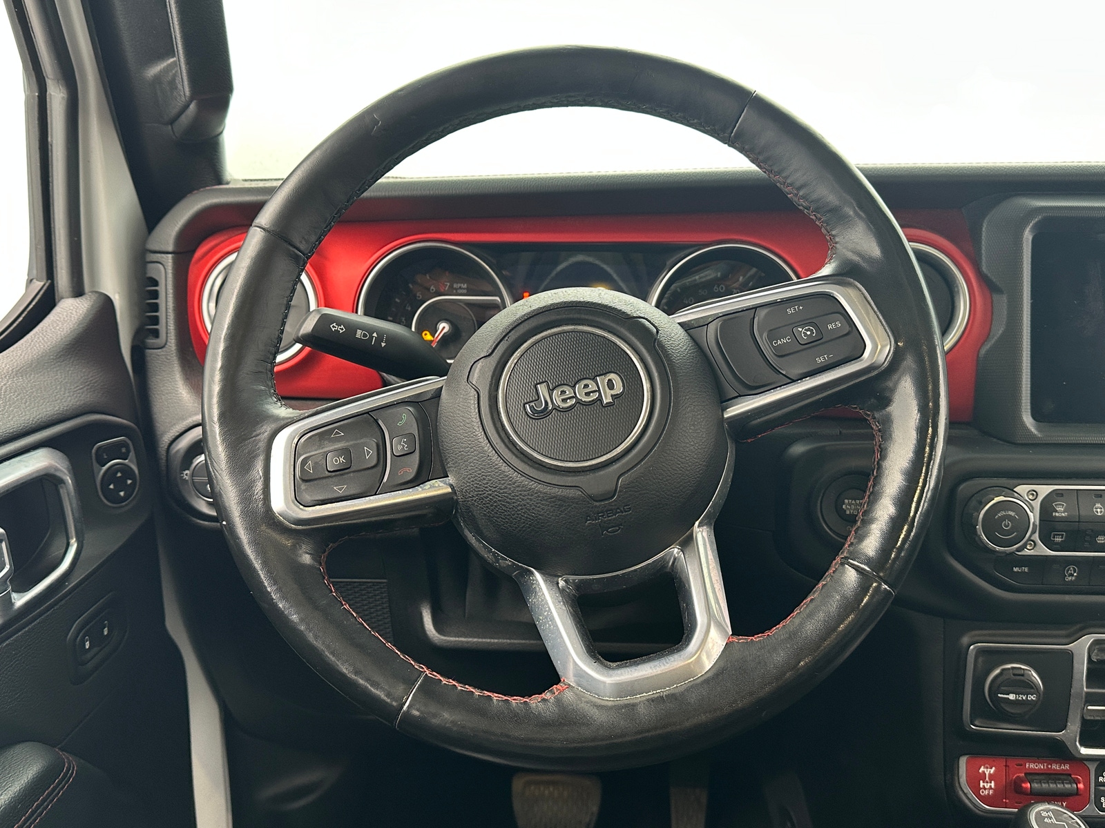 Thumbnail: 2020 Jeep Gladiator - 4