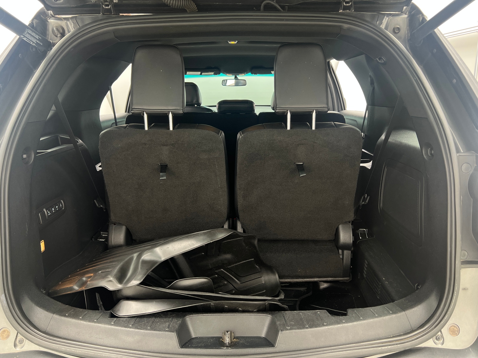 Thumbnail: 2017 Ford Explorer - 6