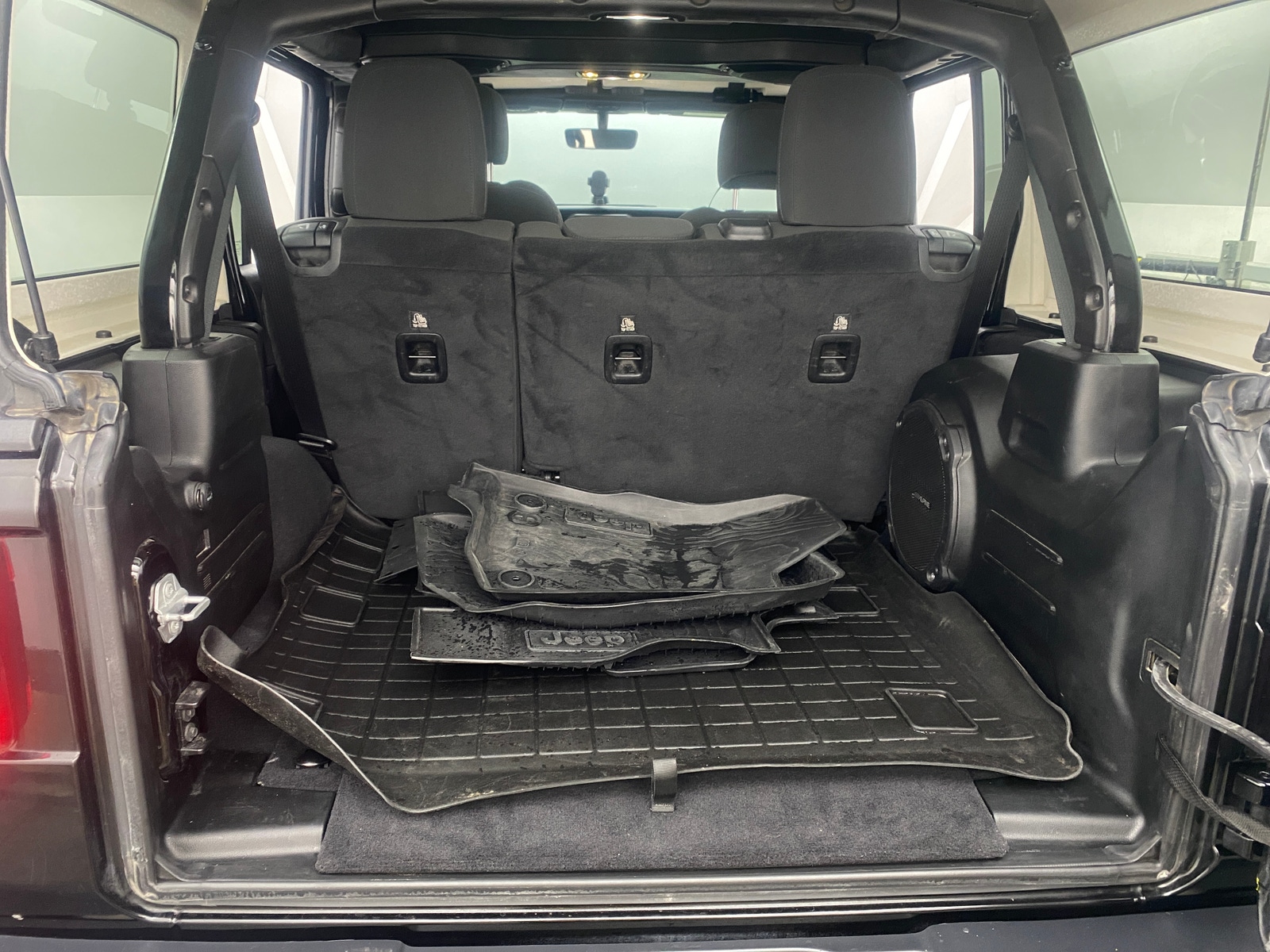 Thumbnail: 2020 Jeep Wrangler - 7