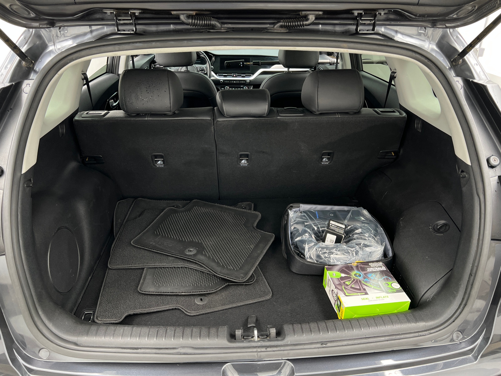 Thumbnail: 2020 Kia Niro - 6