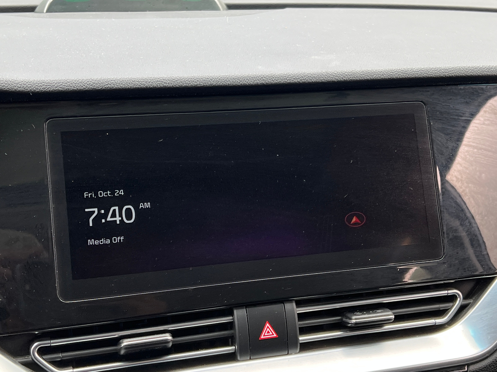 Thumbnail: 2020 Kia Niro - 3