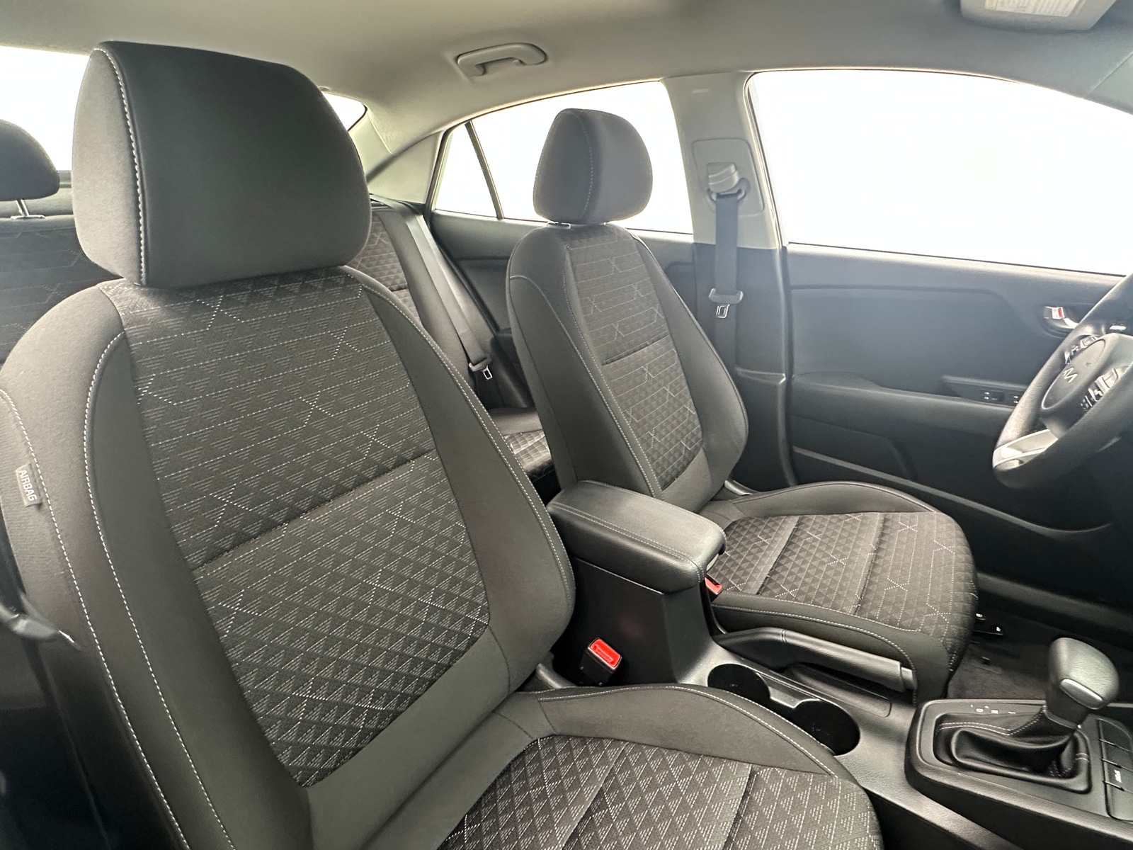 Thumbnail: 2022 Kia Rio - 2